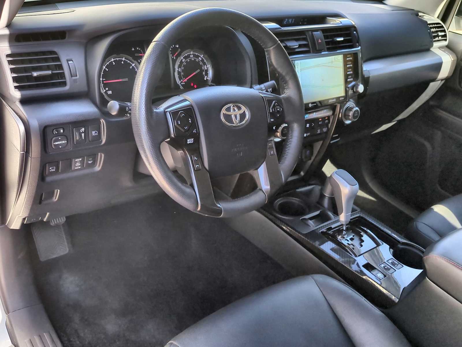 Thumbnail: 2023 Toyota 4Runner - 10