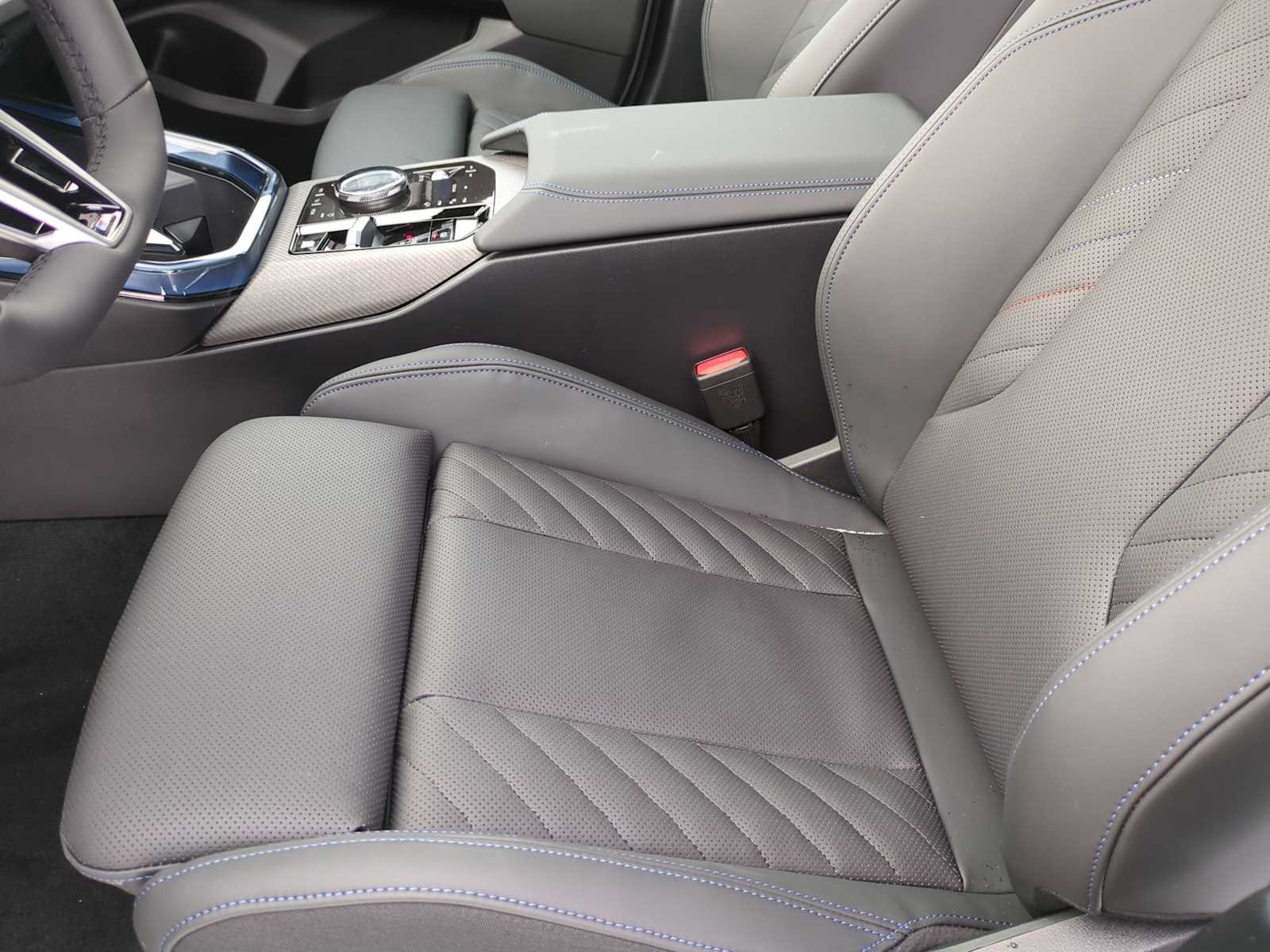 Thumbnail: 2026 BMW X3 - 16