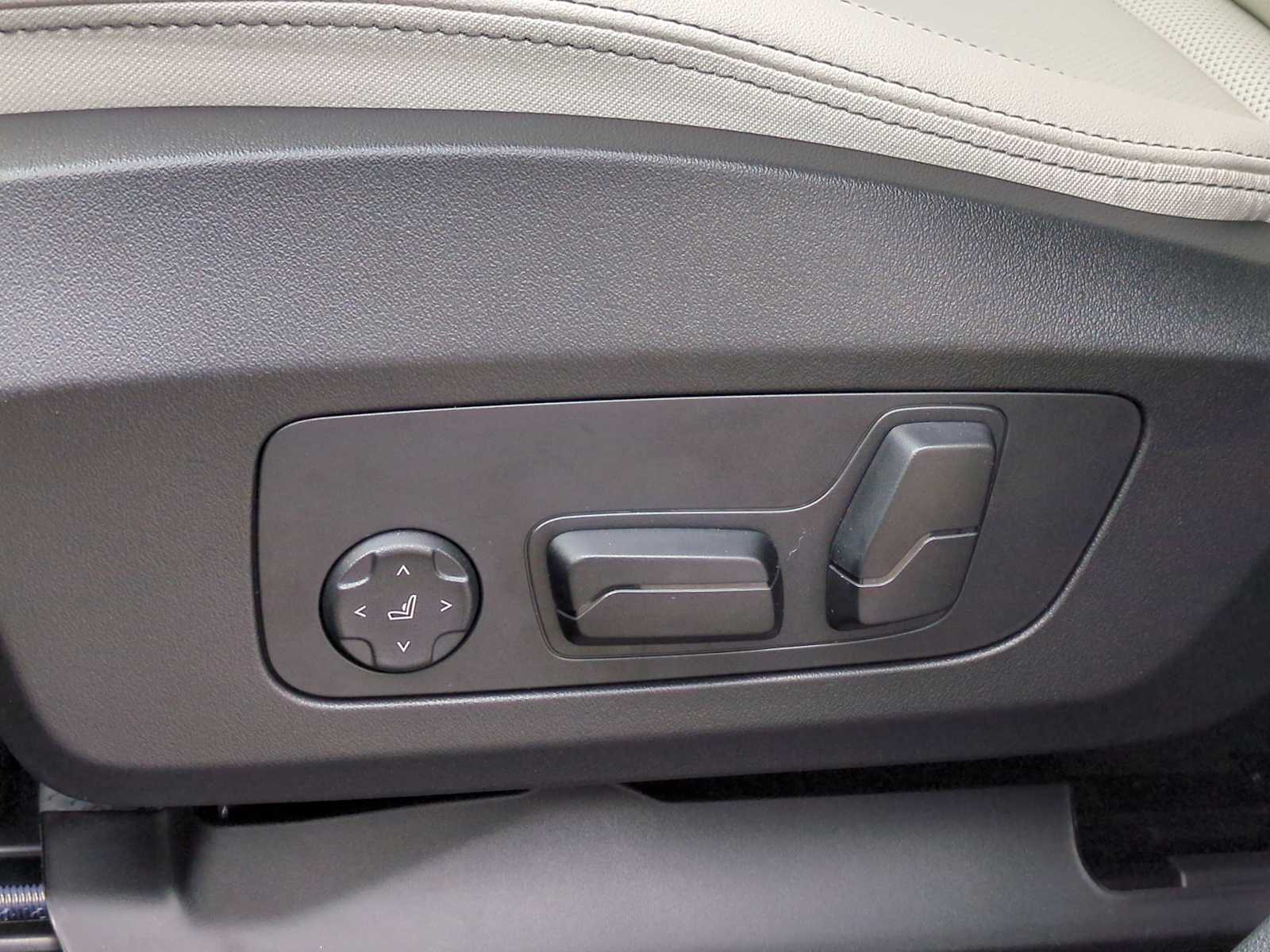 2026 BMW X1 XDrive28i - Photo 17