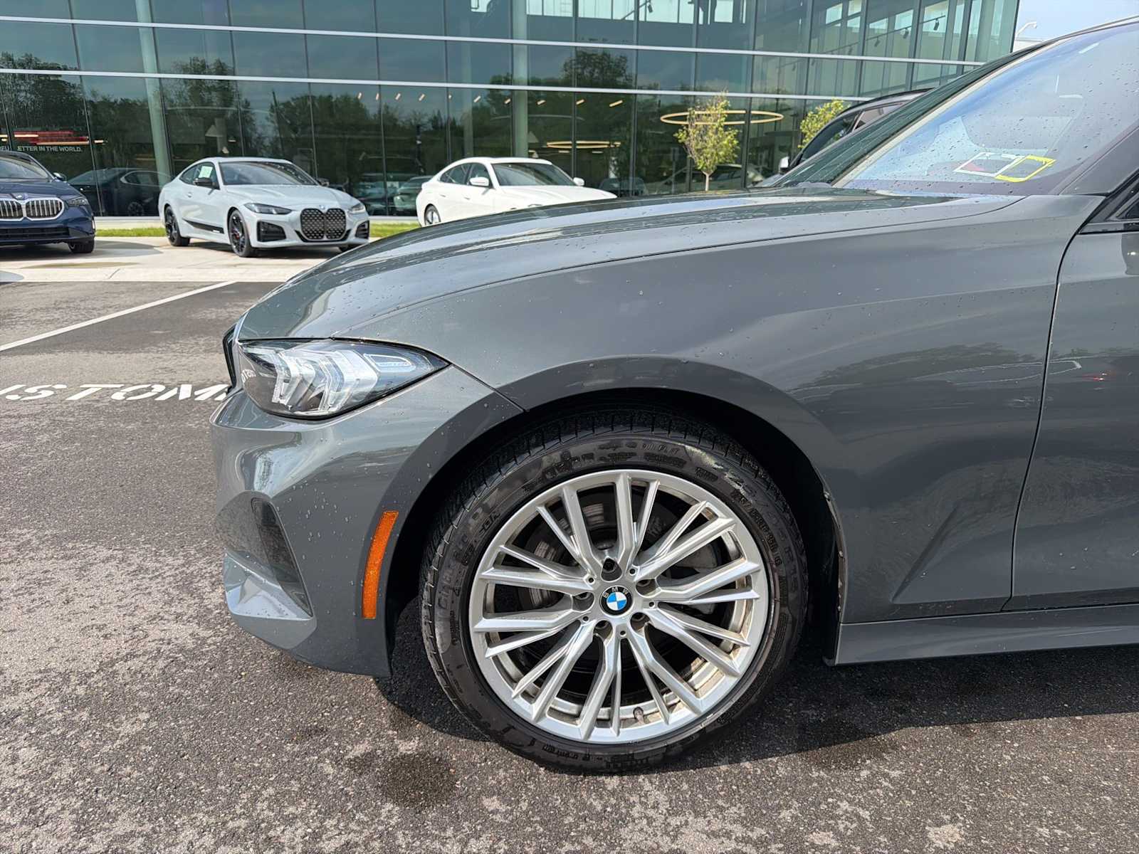 Thumbnail: 2023 BMW 3 Series - 4