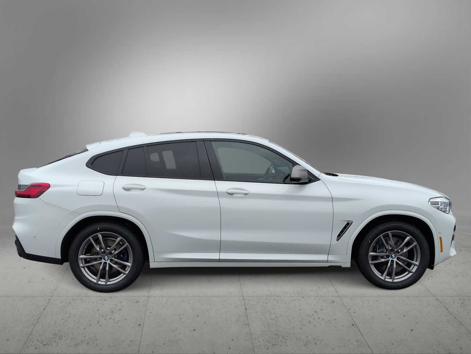 Thumbnail: 2021 BMW X4 - 9