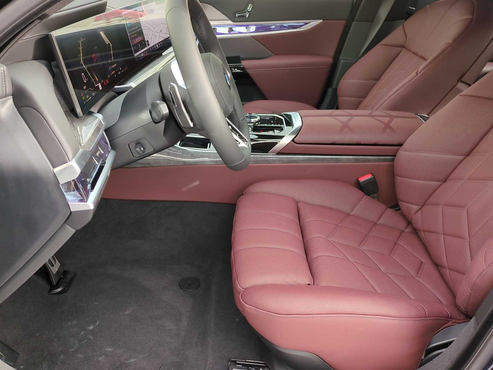 Thumbnail: 2025 BMW 7 Series - 17