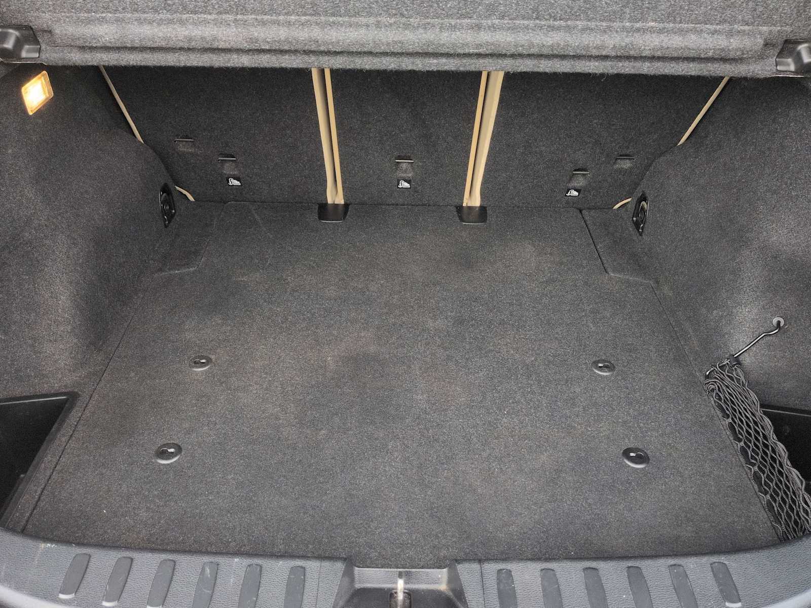 Thumbnail: 2013 BMW X1 - 37