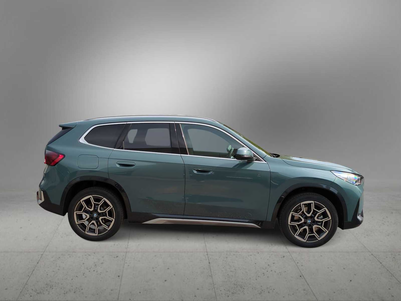 Thumbnail: 2026 BMW X1 - 9
