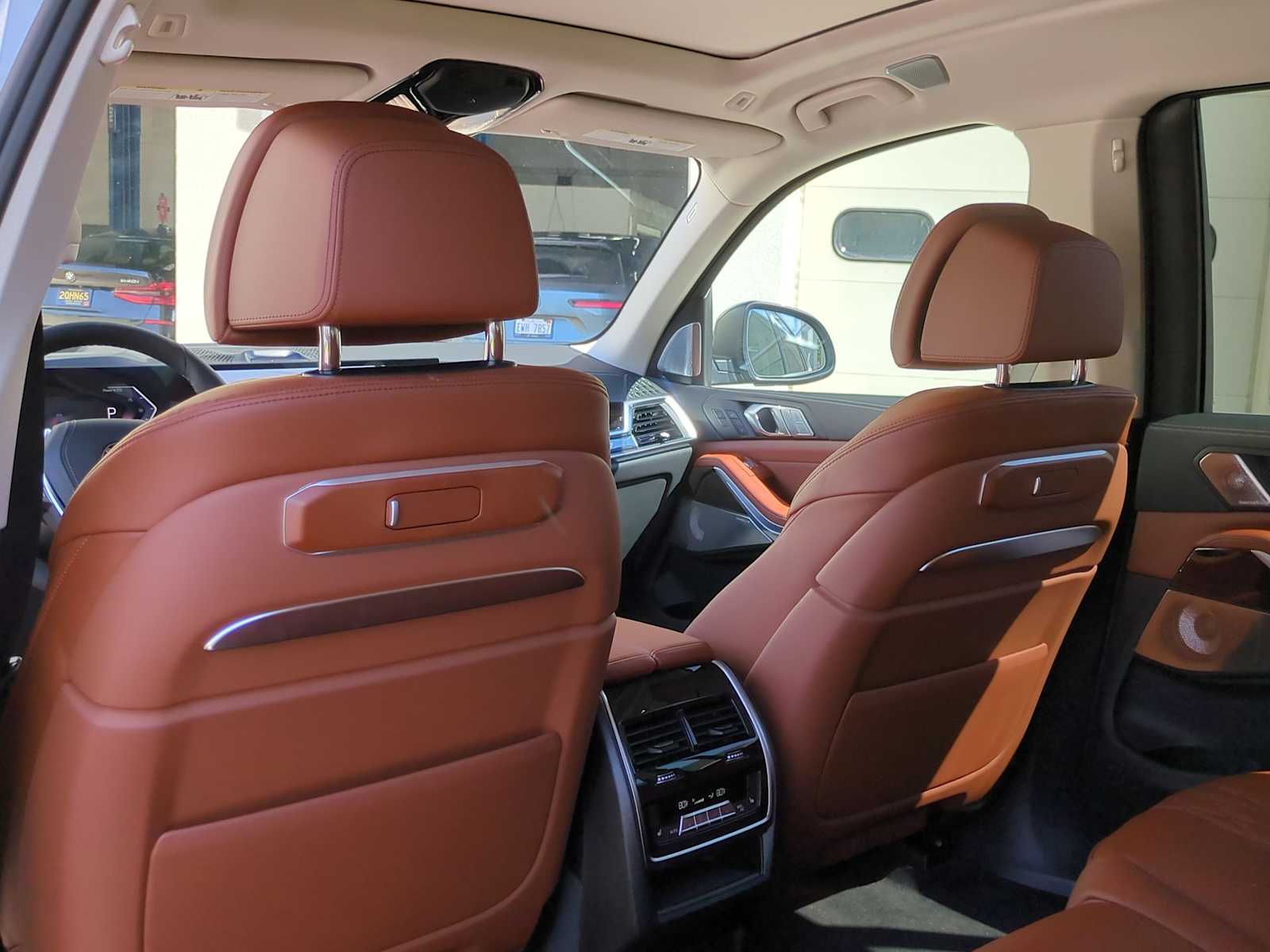 Thumbnail: 2026 BMW X7 - 19