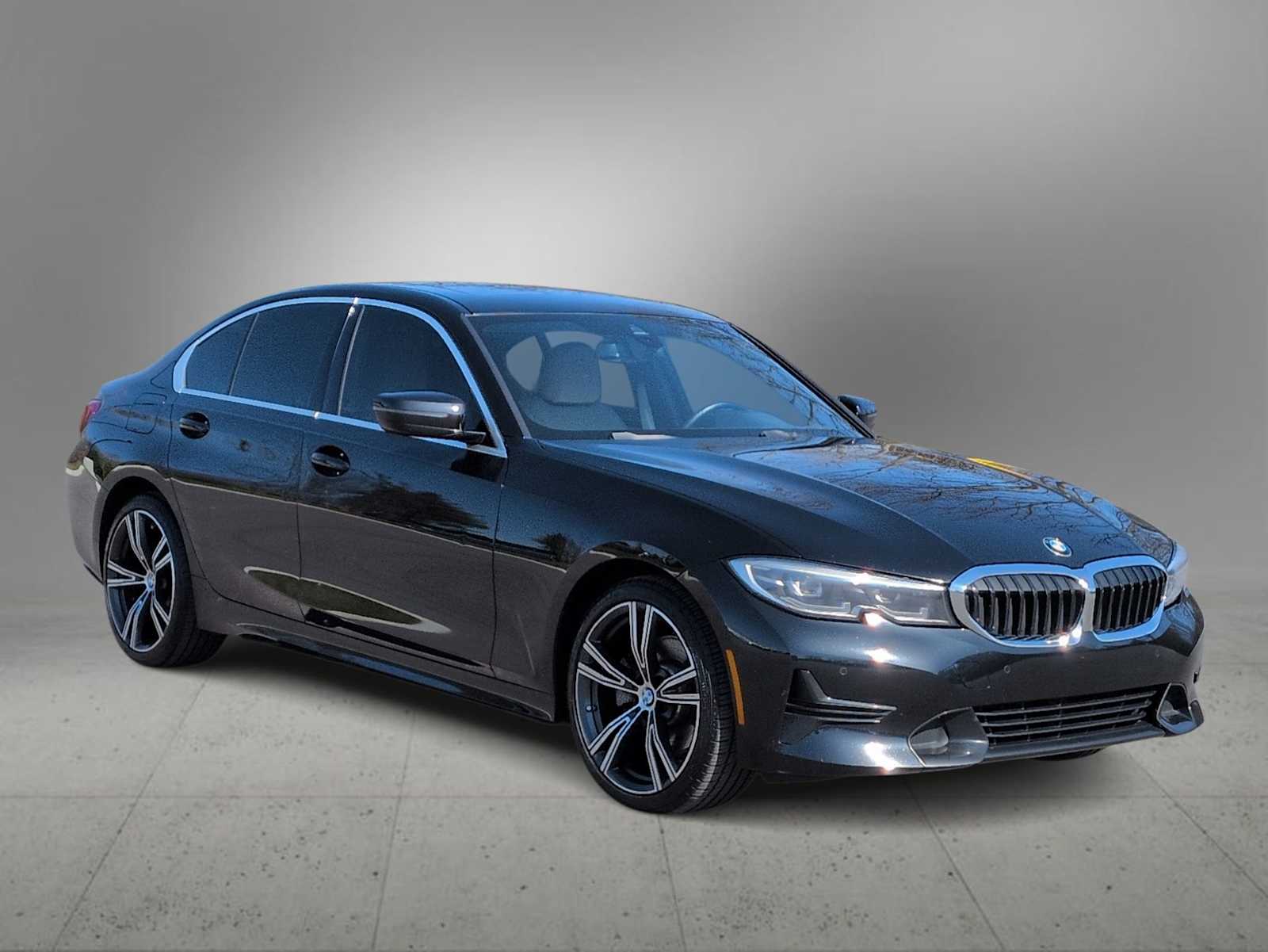 Thumbnail: 2021 BMW 3 Series - 2