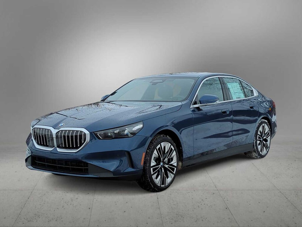 New 2026 BMW 530i xDrive Sedan