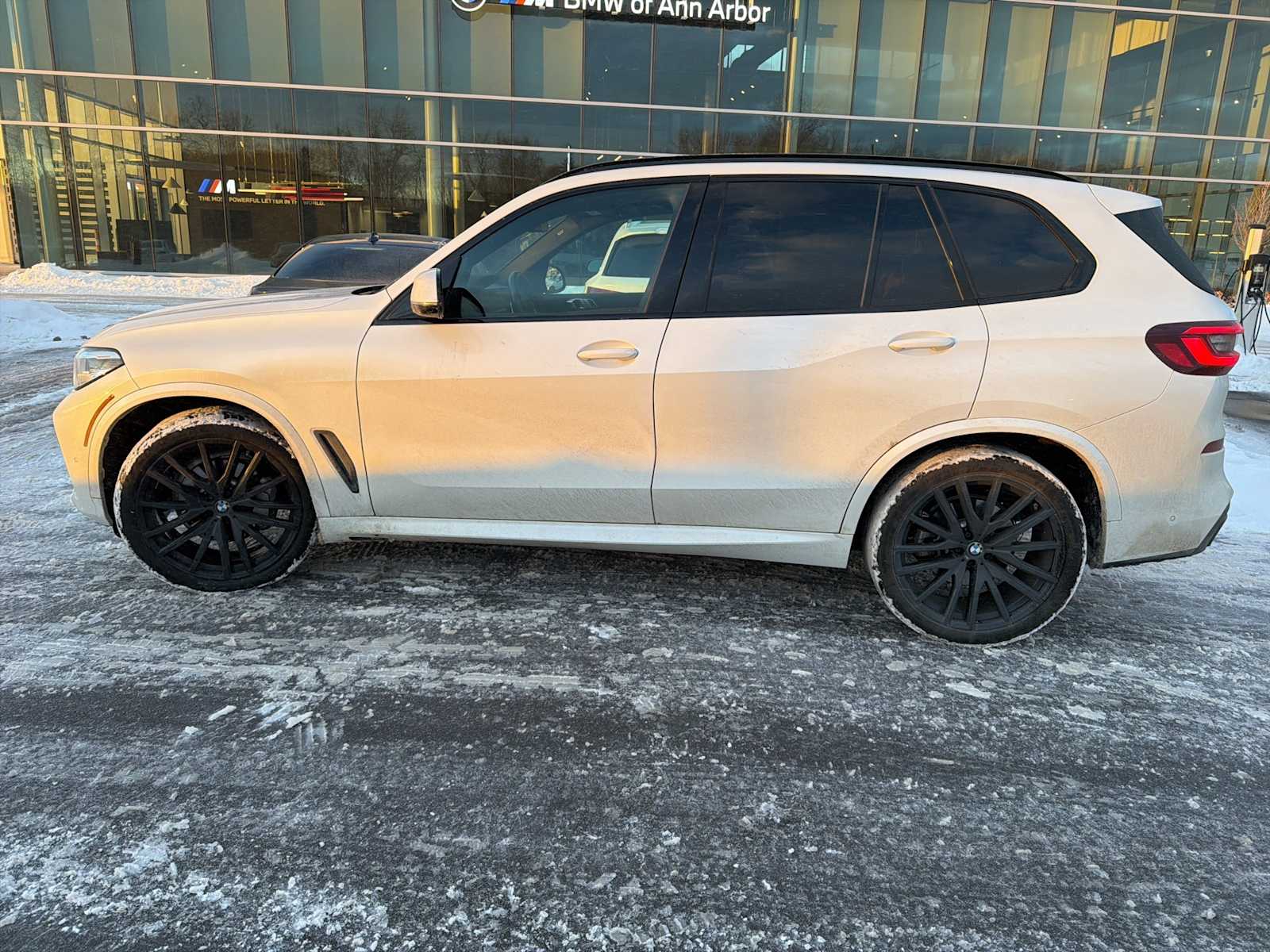 Thumbnail: 2023 BMW X5 - 4