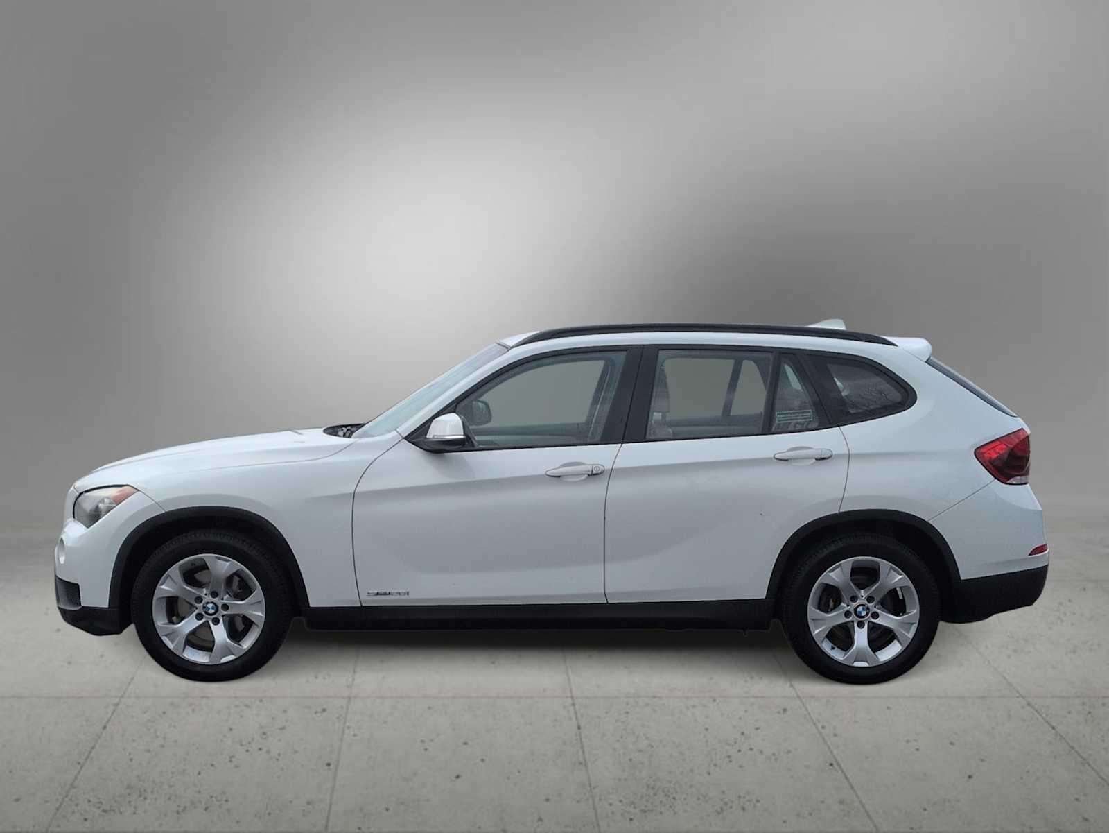 Thumbnail: 2013 BMW X1 - 5