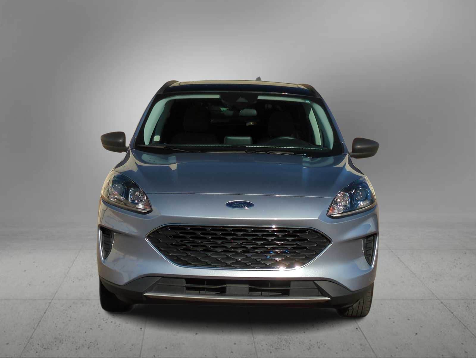 Thumbnail: 2022 Ford Escape - 3