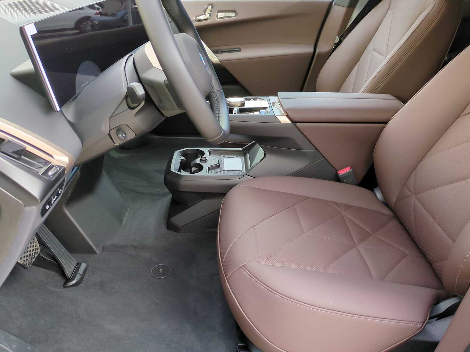 Thumbnail: 2025 BMW iX - 16