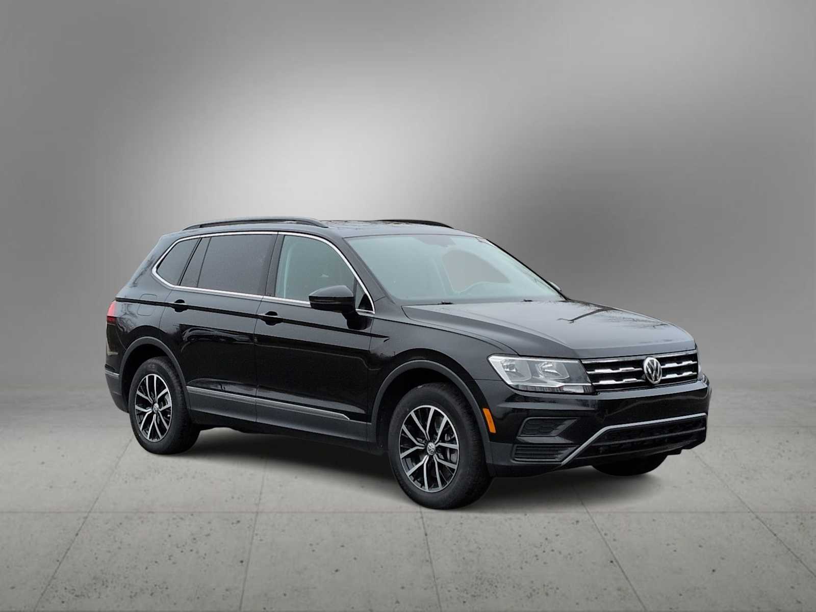 Thumbnail: 2021 Volkswagen Tiguan - 2