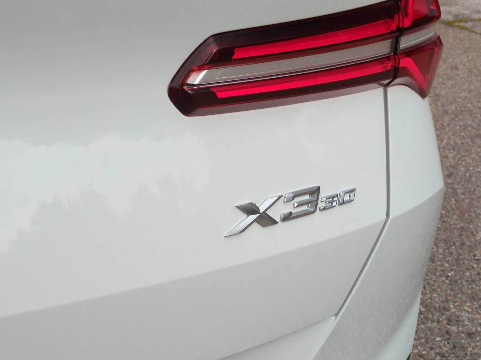 Thumbnail: 2026 BMW X3 - 13