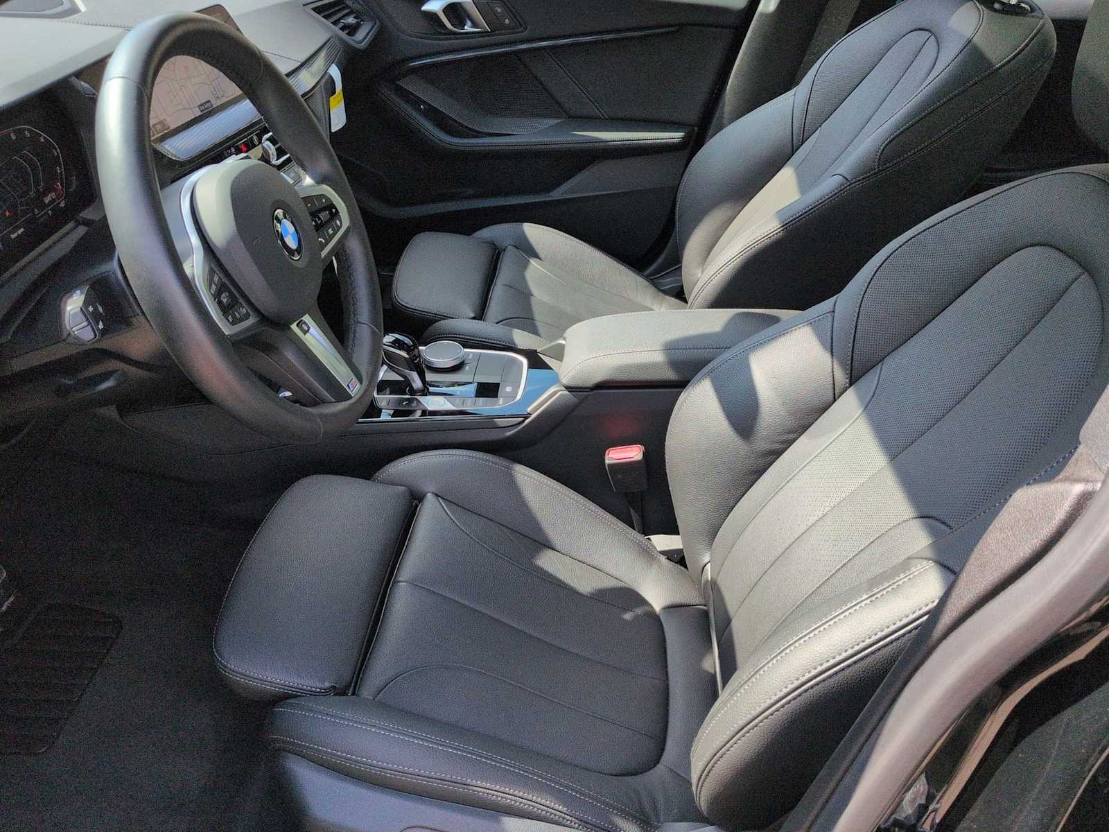 Thumbnail: 2024 BMW 2 Series - 17