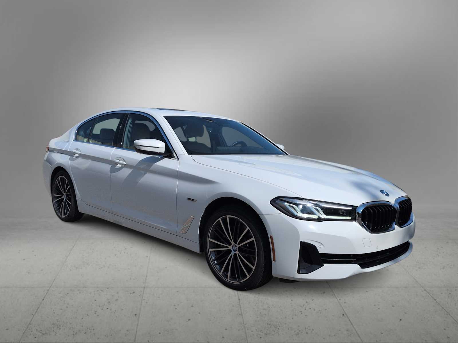 2023 Bmw 530e xDrive photo 2