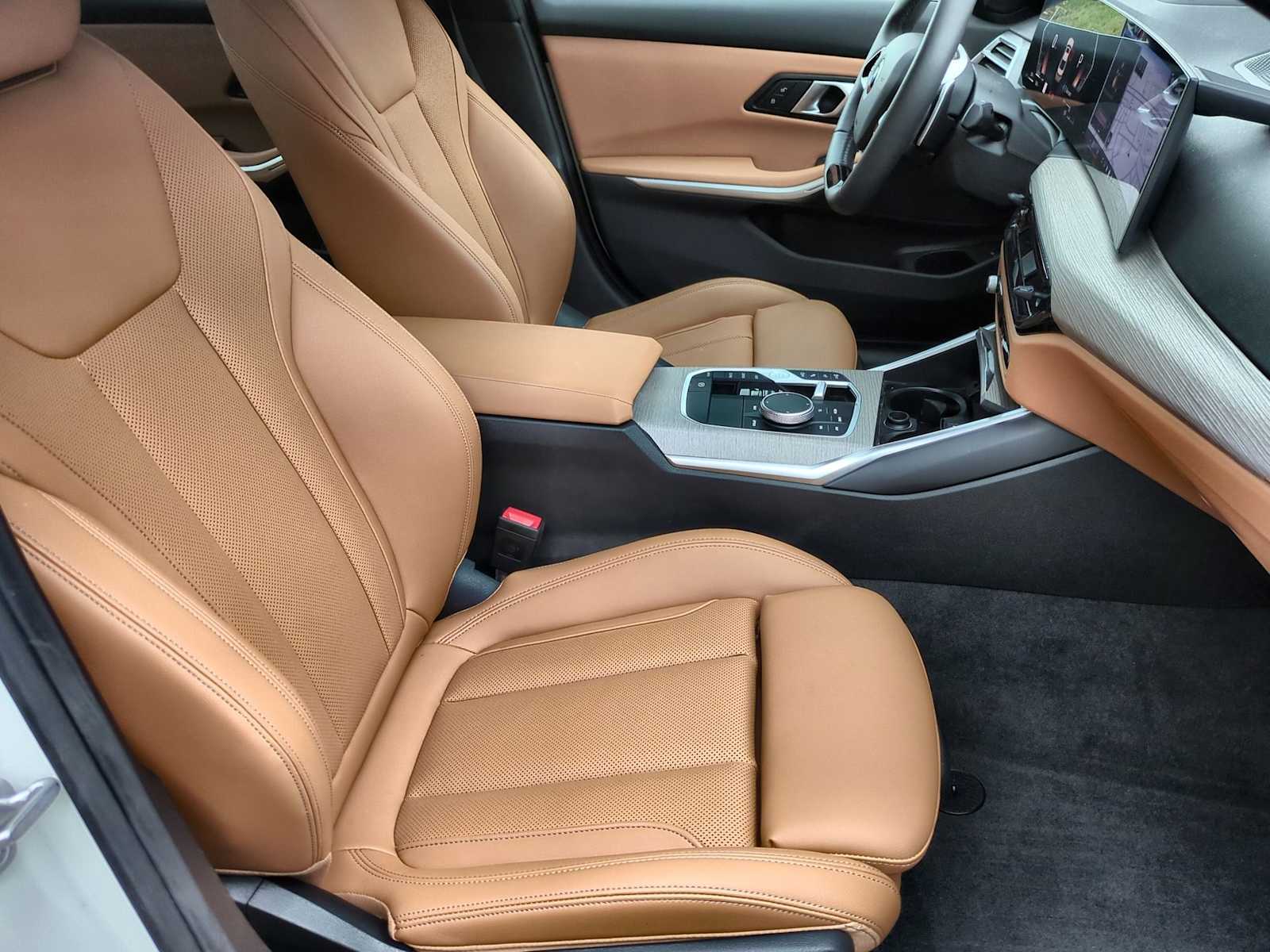 Thumbnail: 2025 BMW 3 Series - 23