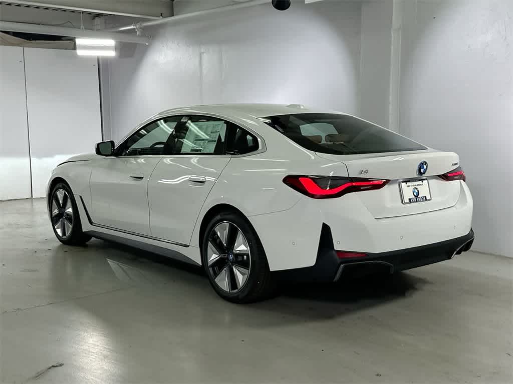 Thumbnail: 2024 BMW i4 - 12