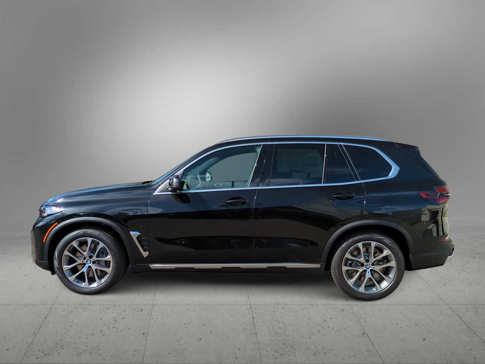 Thumbnail: 2026 BMW X5 - 5