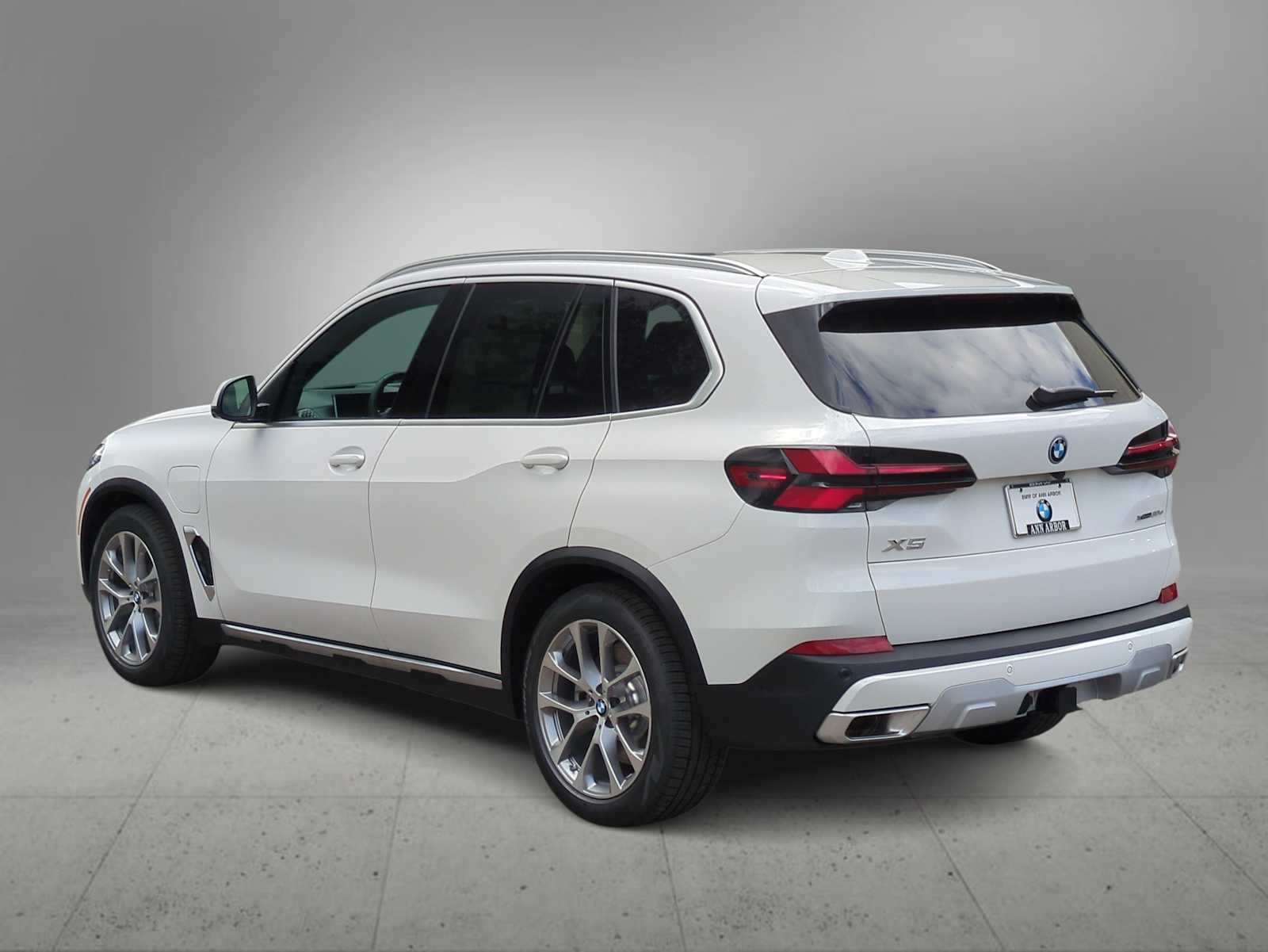 Thumbnail: 2026 BMW X5 - 6