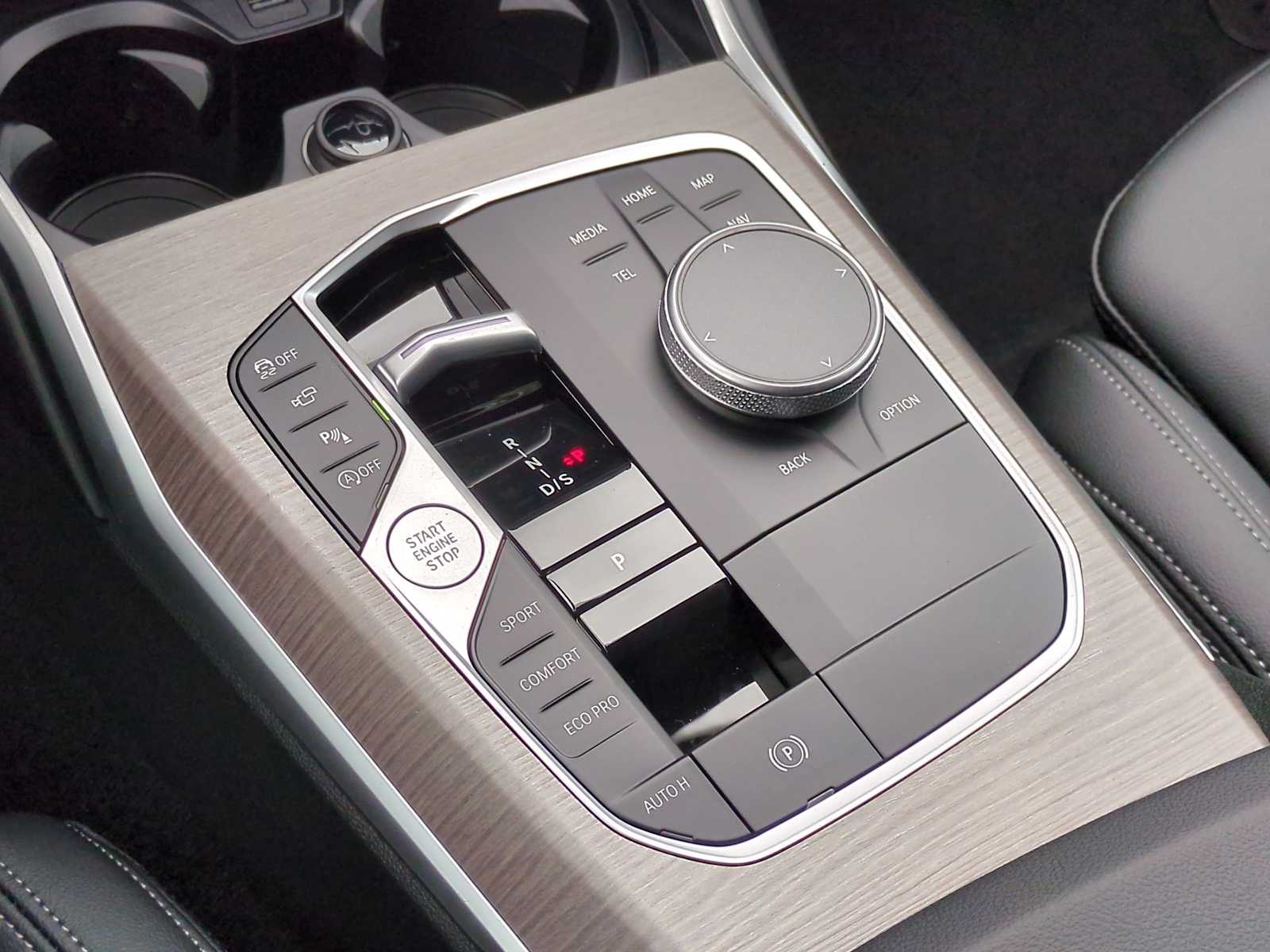 Thumbnail: 2025 BMW 3 Series - 35