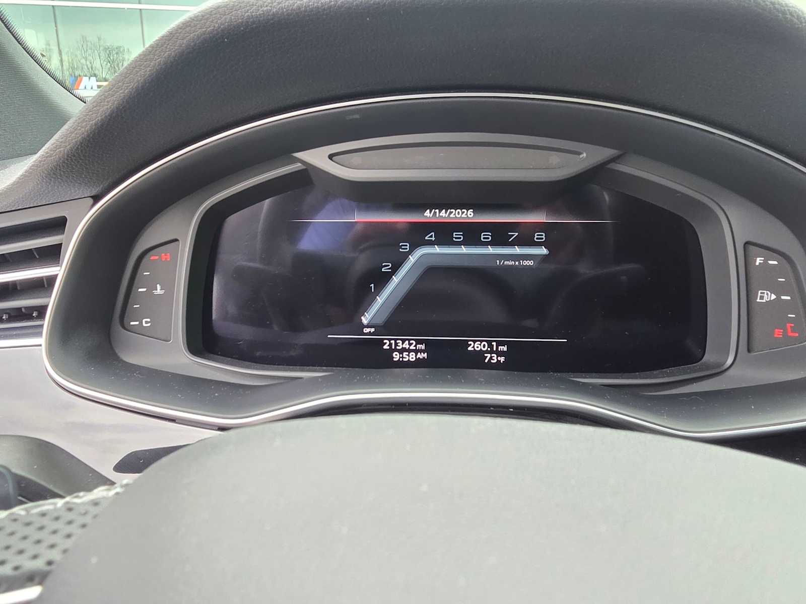 Thumbnail: 2023 Audi SQ8 - 15