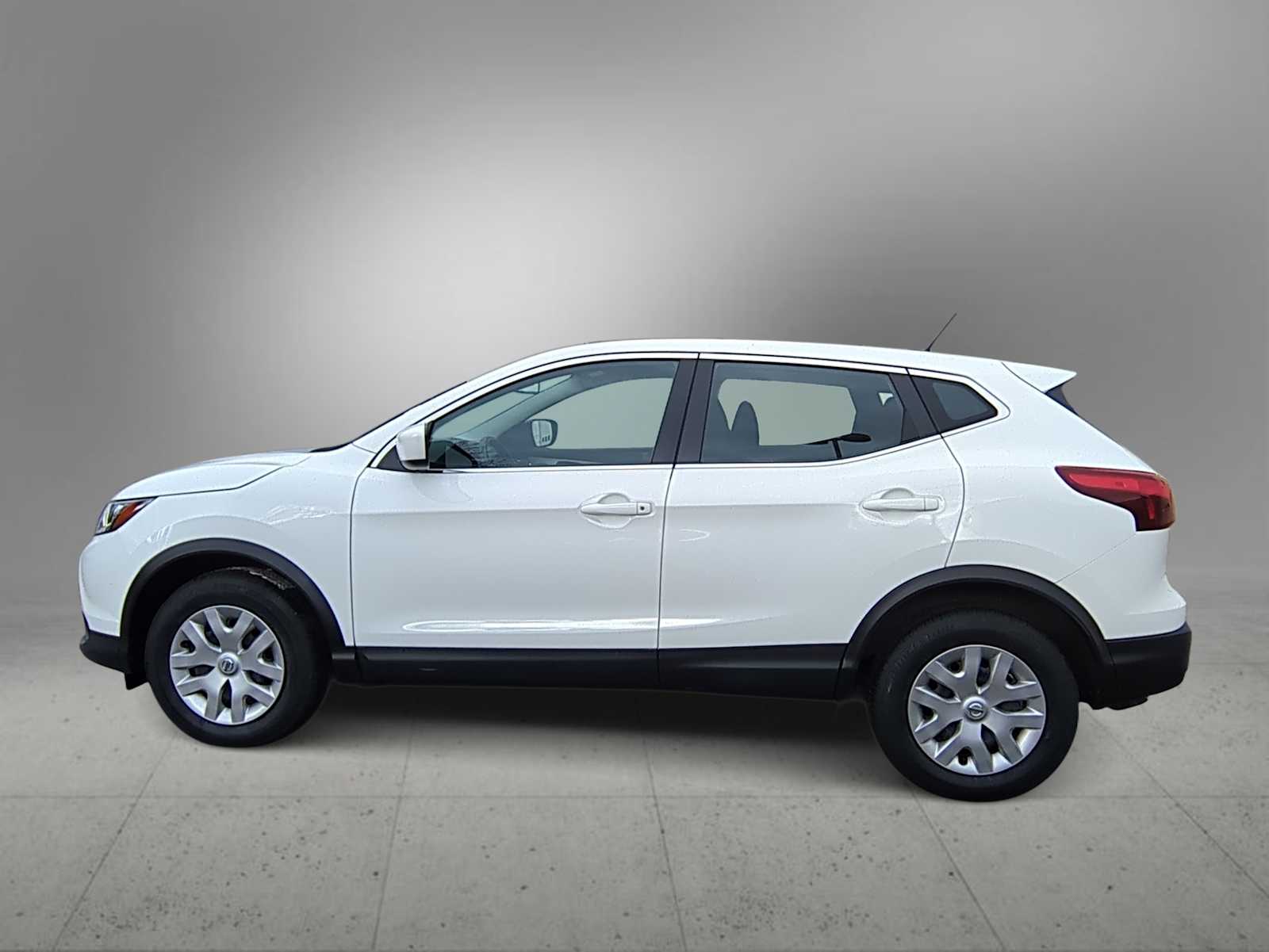 Thumbnail: 2019 Nissan Rogue Sport - 5