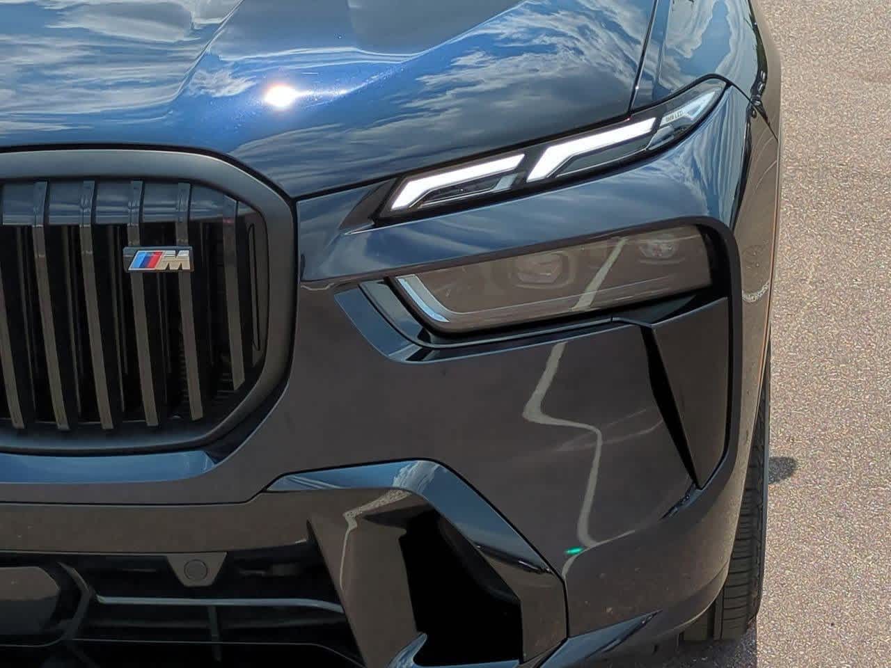 Thumbnail: 2025 BMW X7 - 10