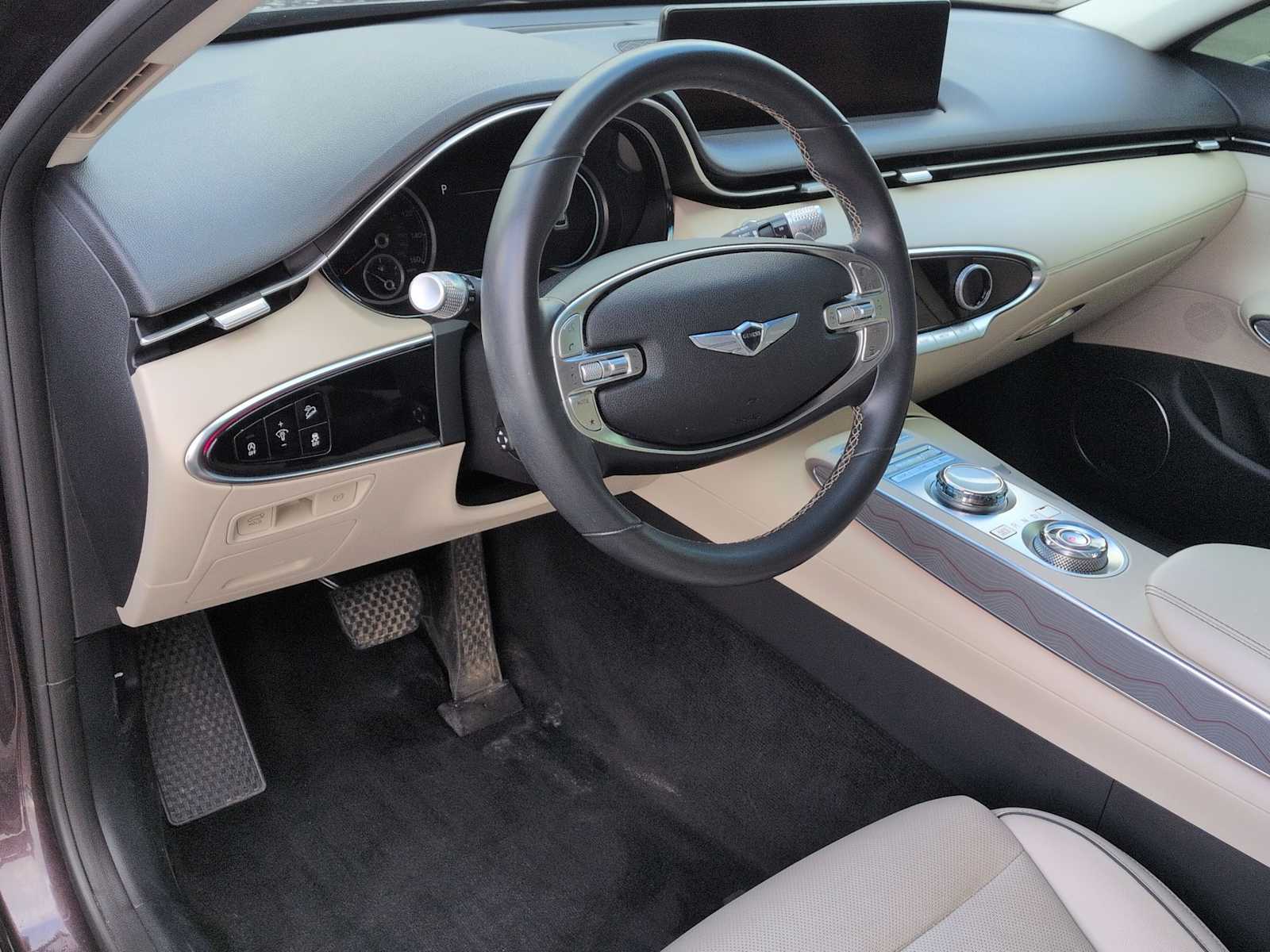 Thumbnail: 2022 Genesis GV70 - 10