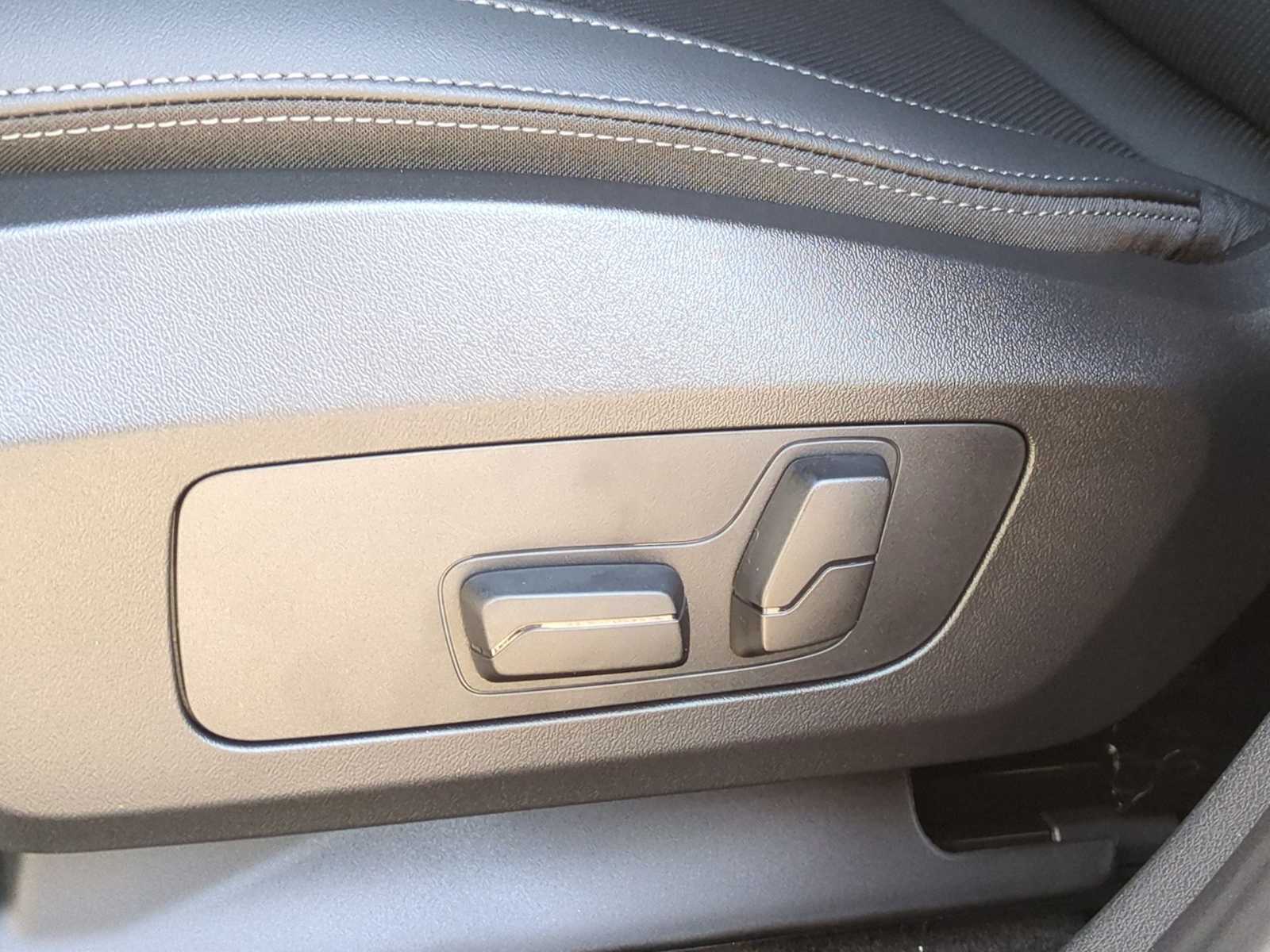 Thumbnail: 2026 BMW X1 - 17