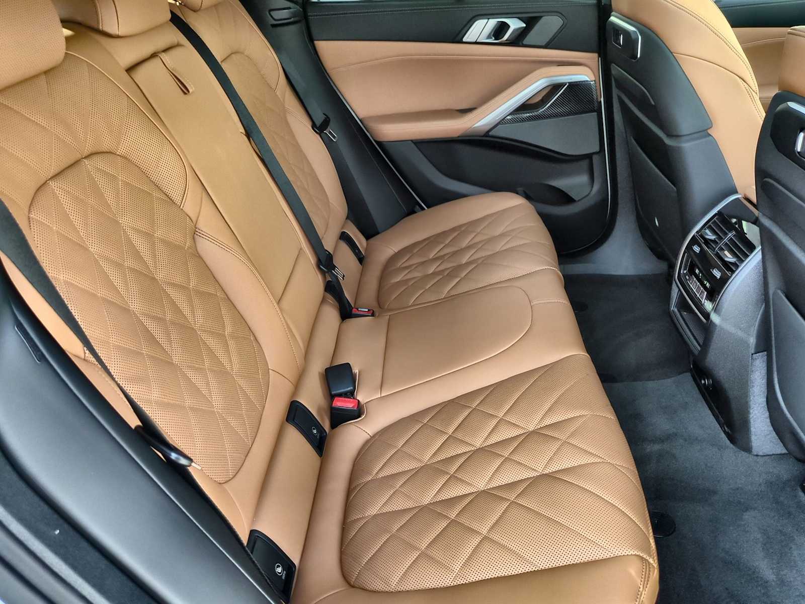 Thumbnail: 2026 BMW X6 - 21