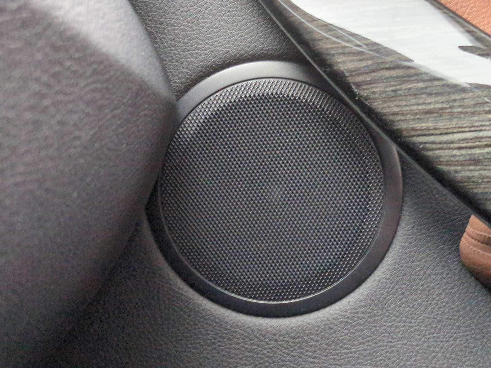 Thumbnail: 2016 BMW 3 Series - 32