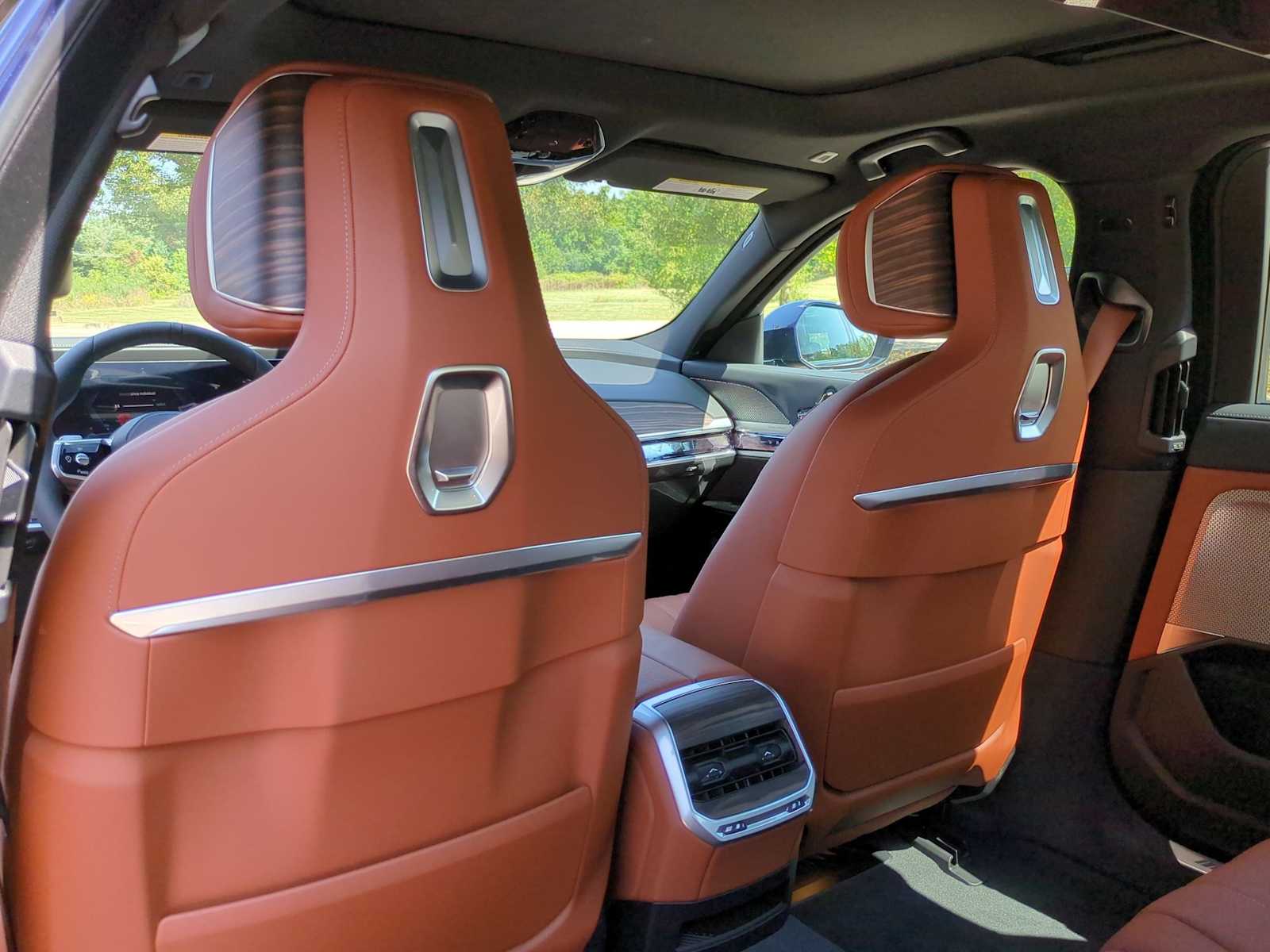 Thumbnail: 2026 BMW i7 - 18