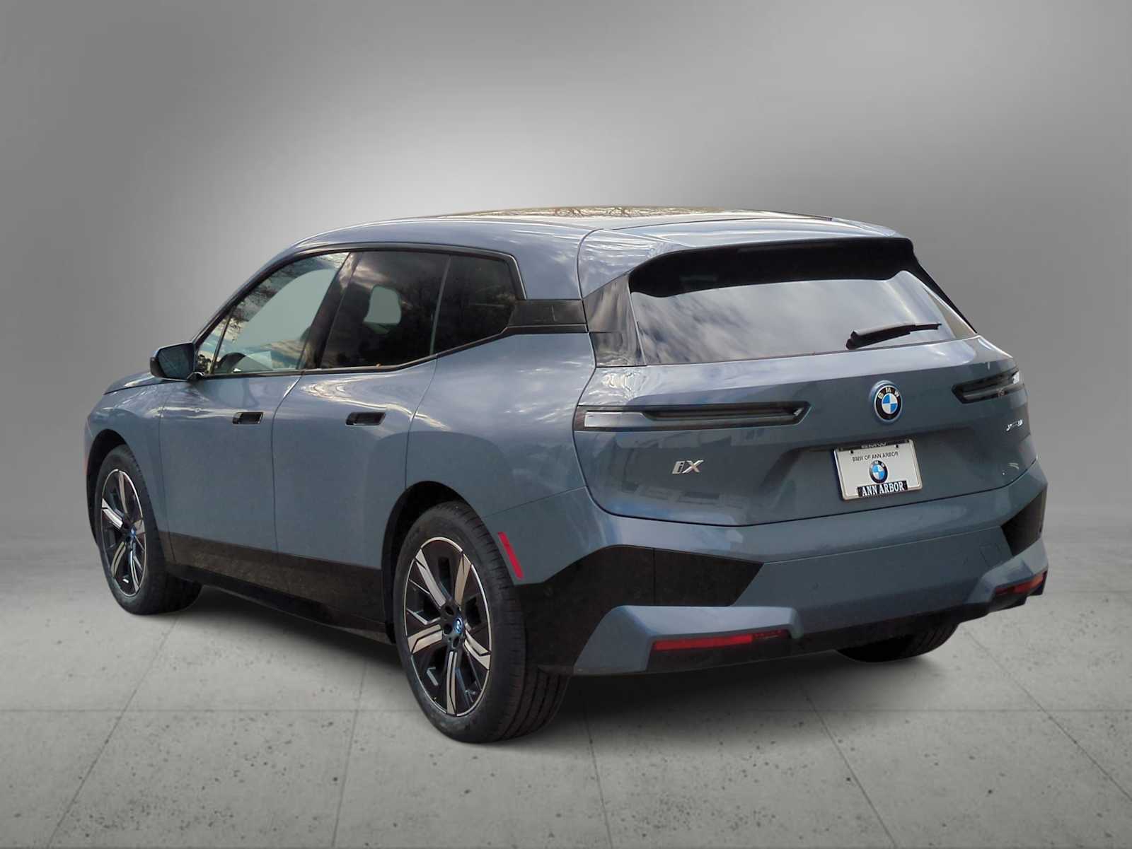 Thumbnail: 2025 BMW iX - 6