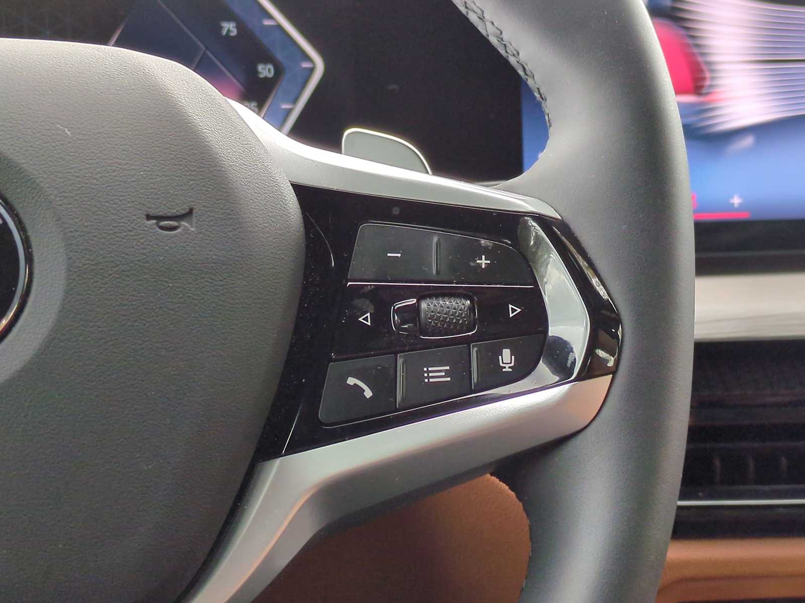 Thumbnail: 2025 BMW 3 Series - 26