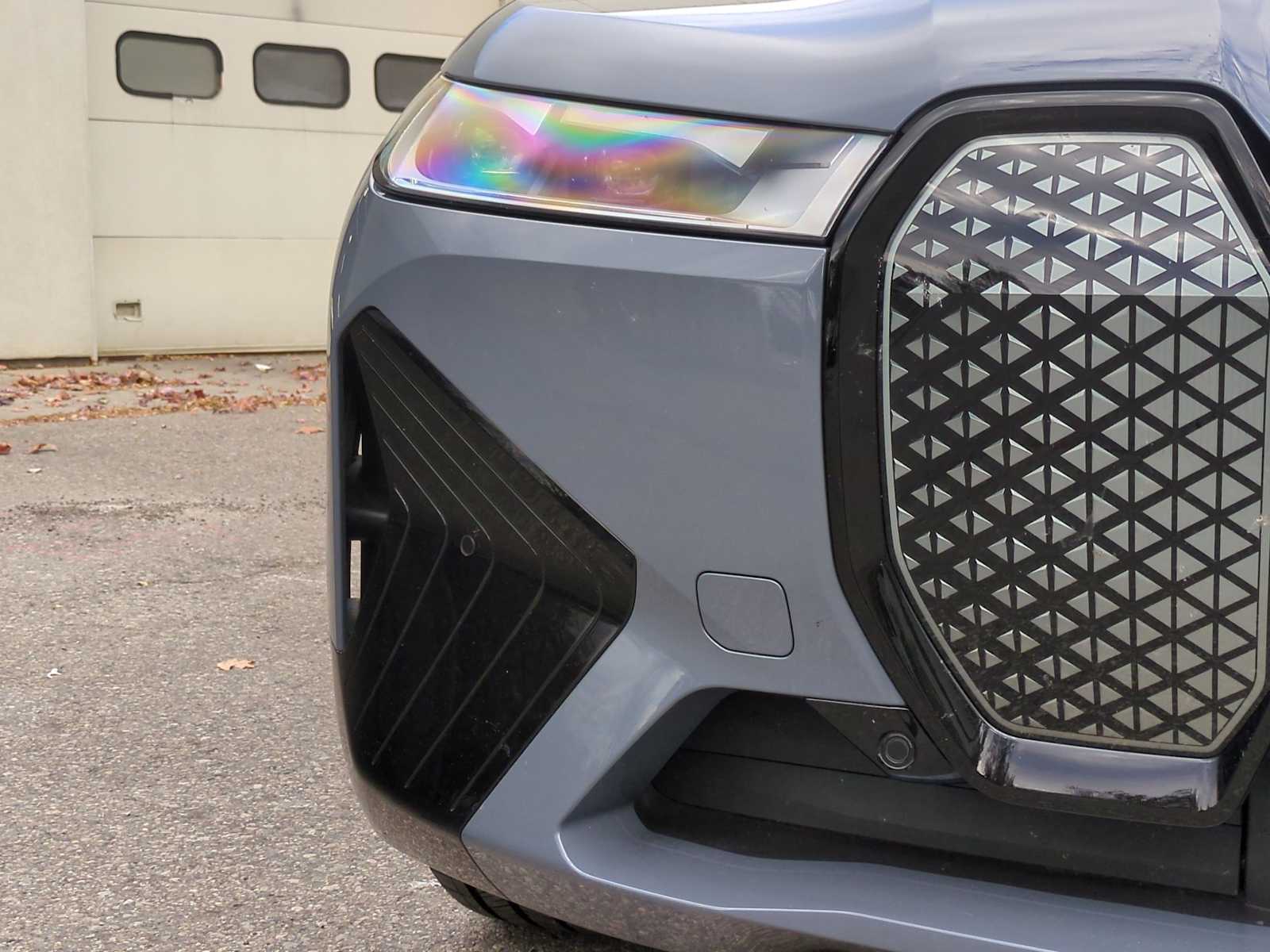 Thumbnail: 2025 BMW iX - 11