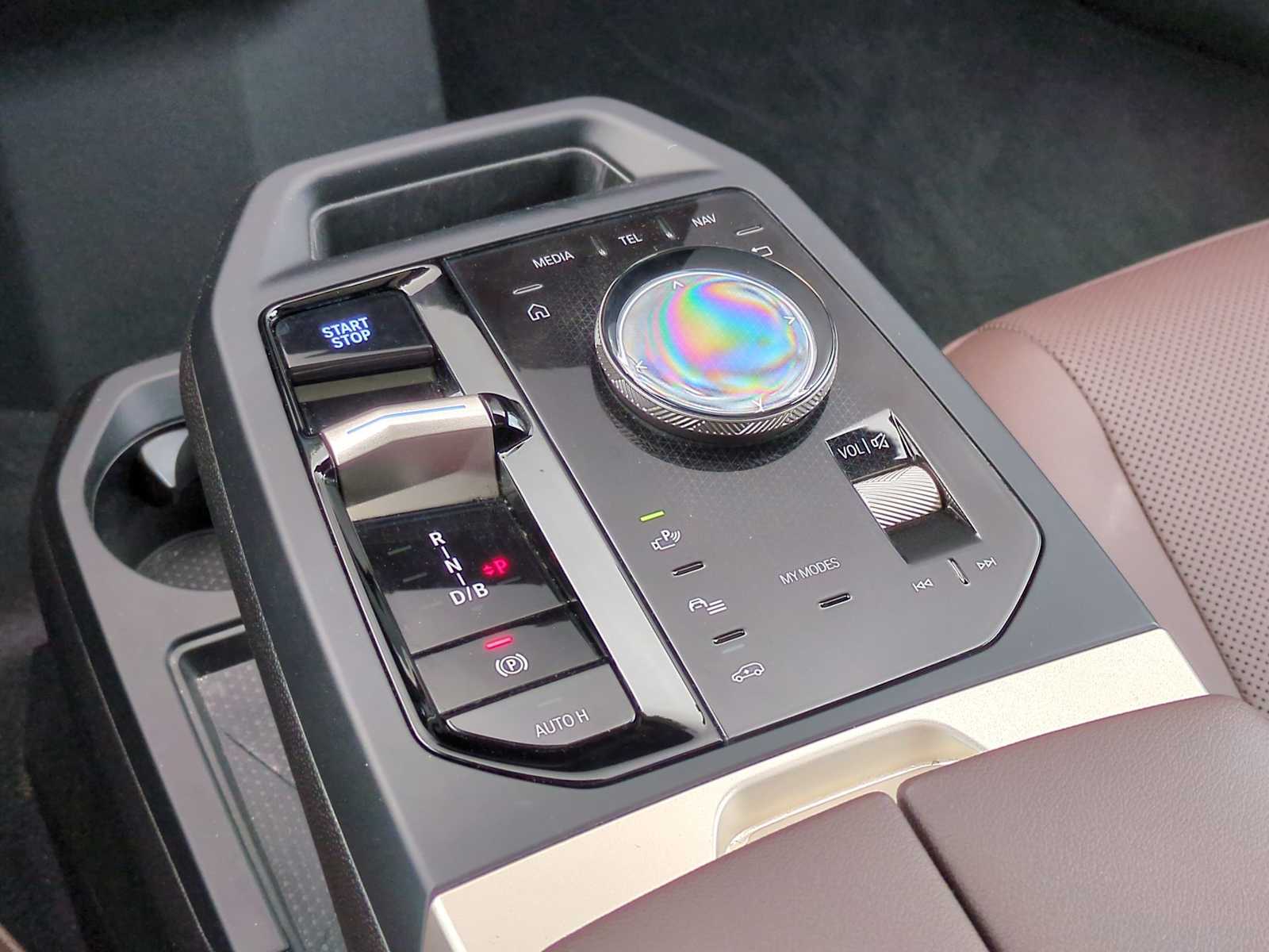 Thumbnail: 2024 BMW iX - 34