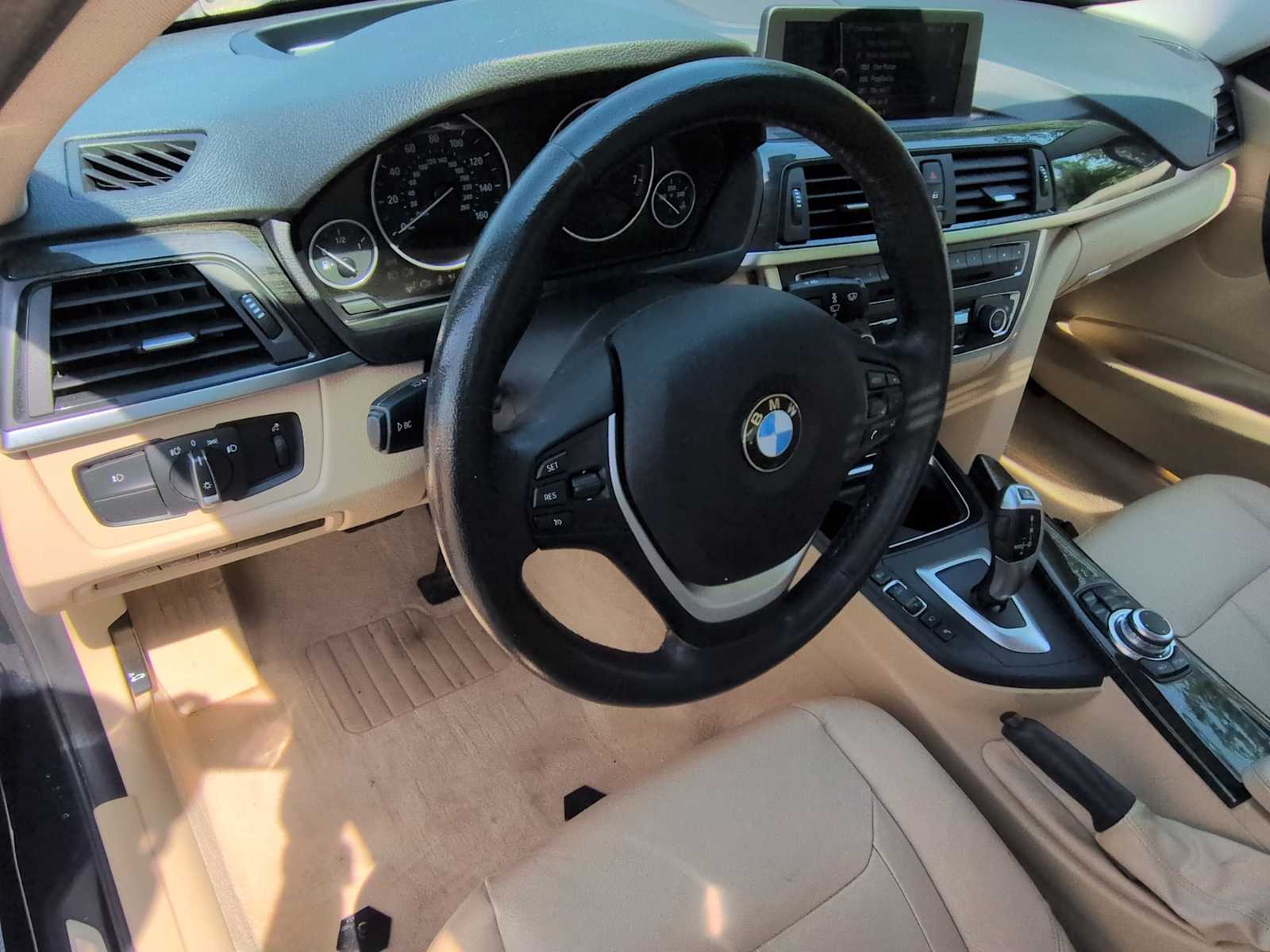 Thumbnail: 2013 BMW 3 Series - 10