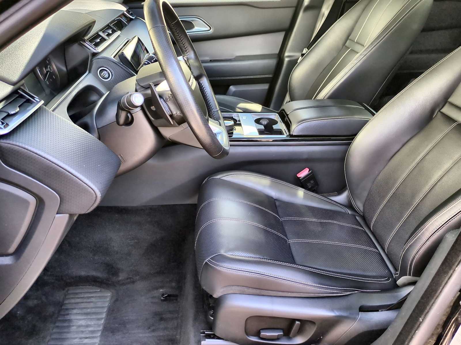 Thumbnail: 2018 Land Rover Range Rover Velar - 17