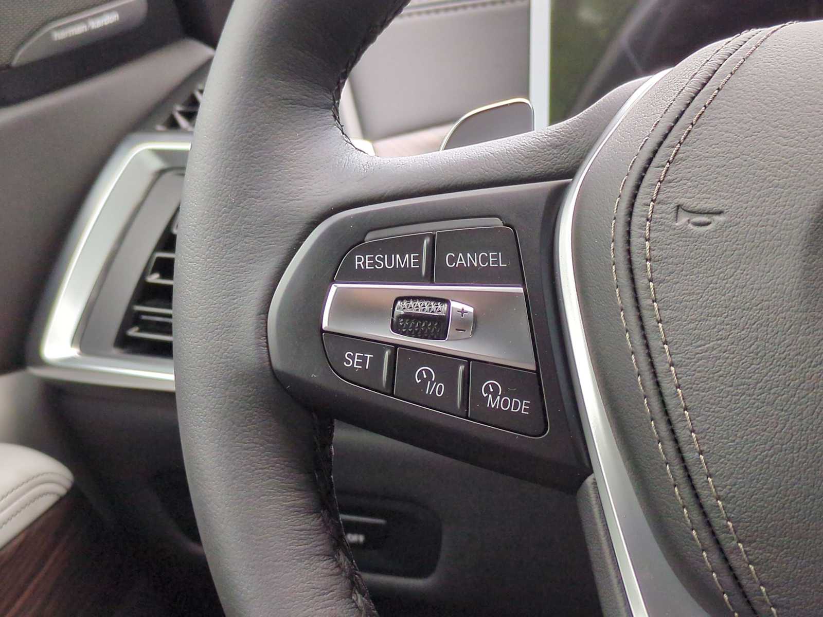 Thumbnail: 2026 BMW X5 - 25