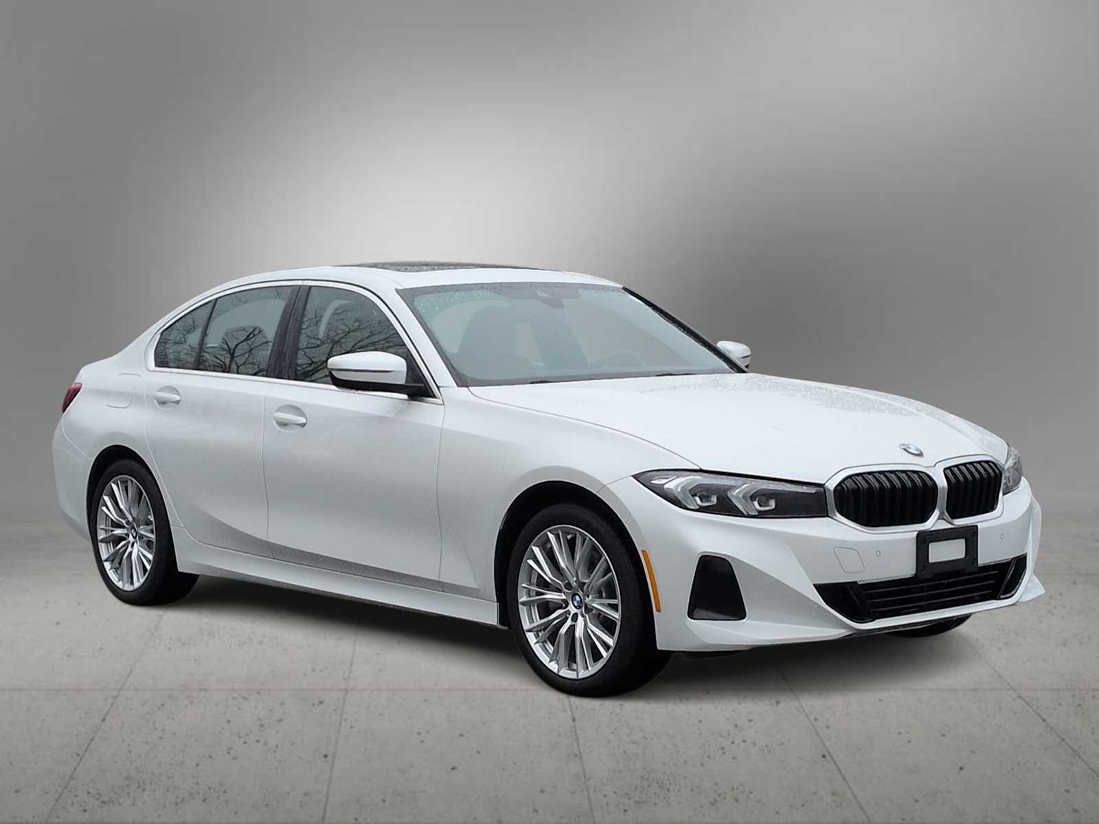 Thumbnail: 2024 BMW 3 Series - 2