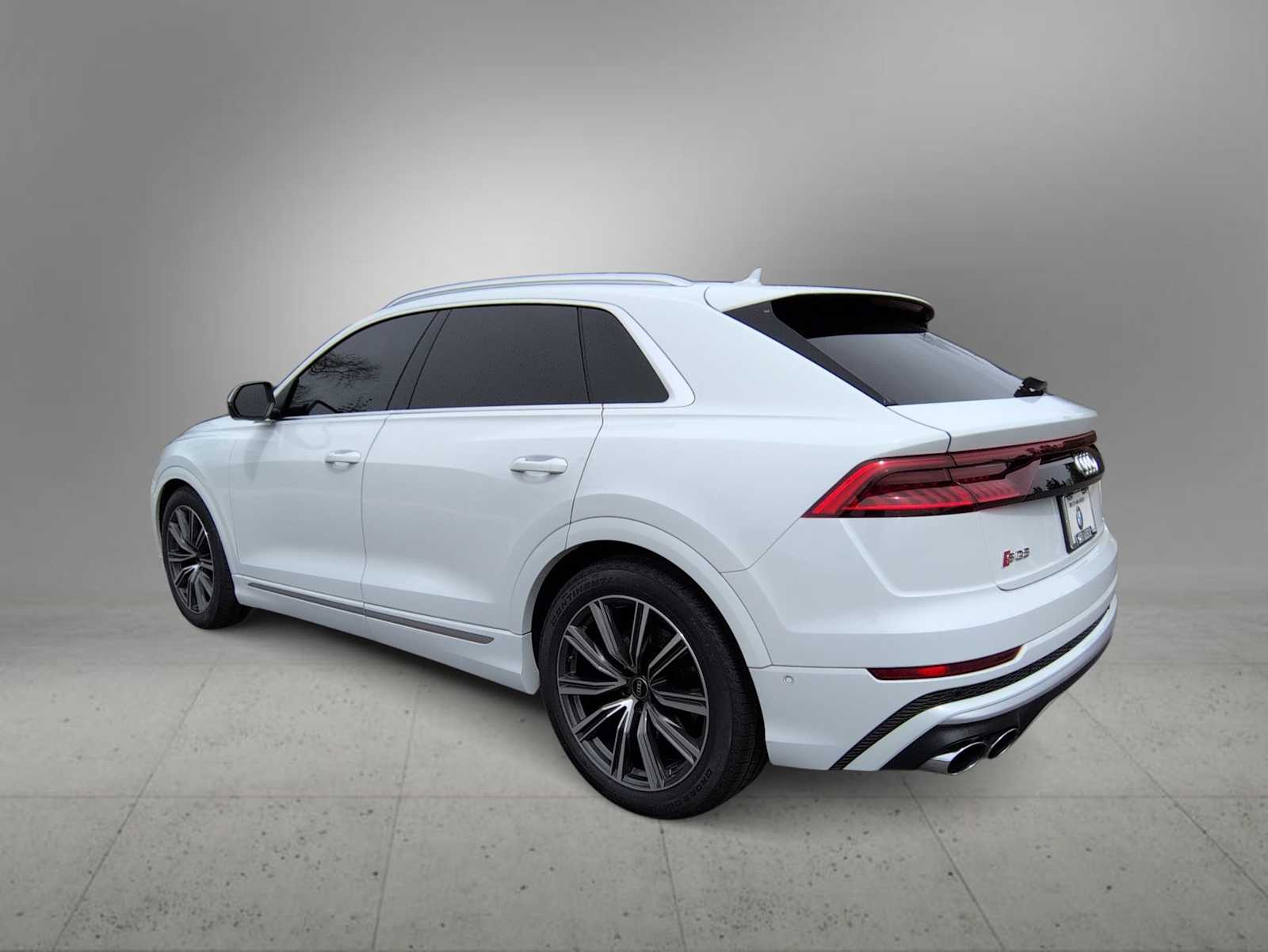 Thumbnail: 2023 Audi SQ8 - 6