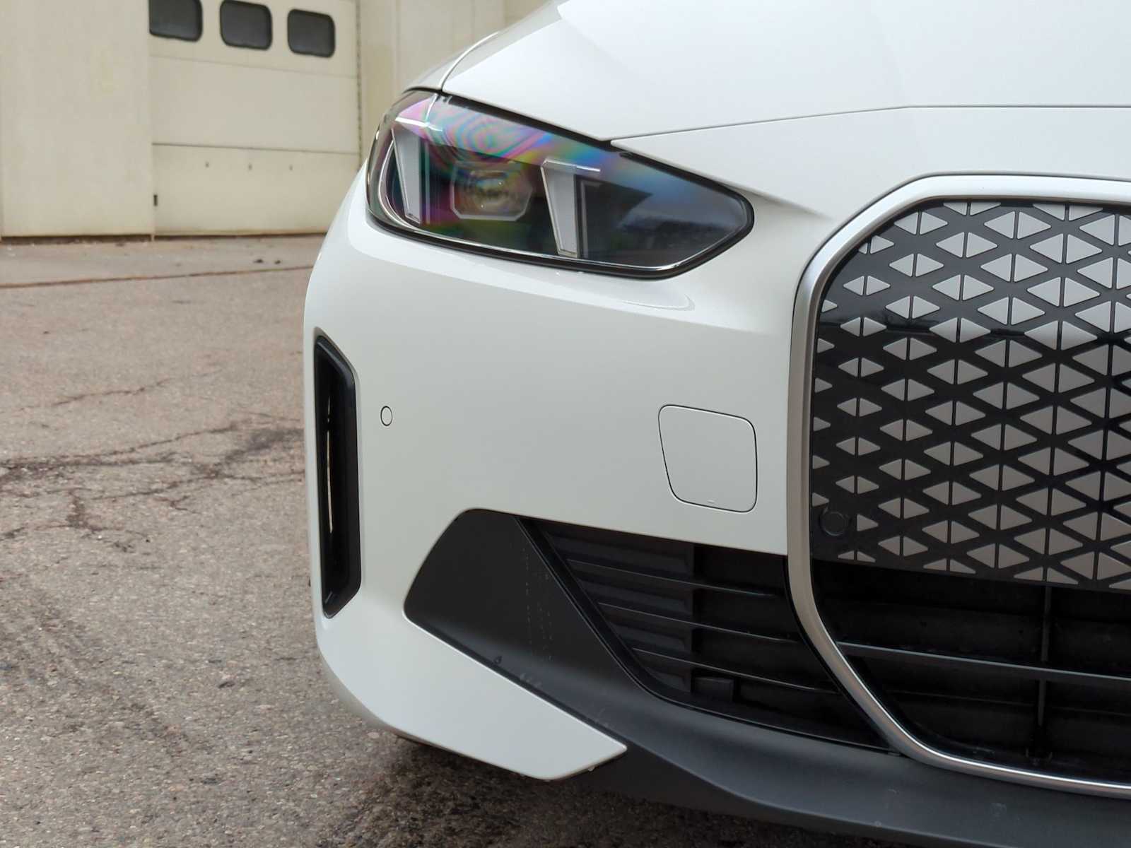 Thumbnail: 2025 BMW i4 - 11