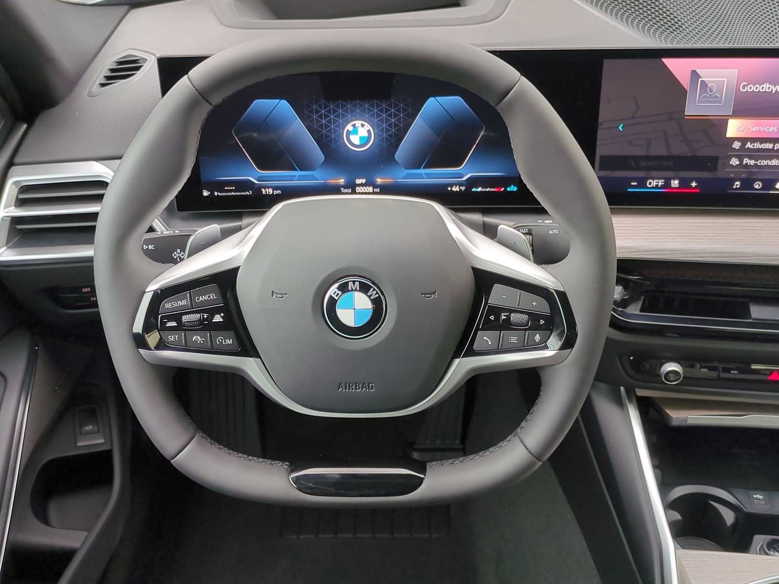 Thumbnail: 2025 BMW 3 Series - 25