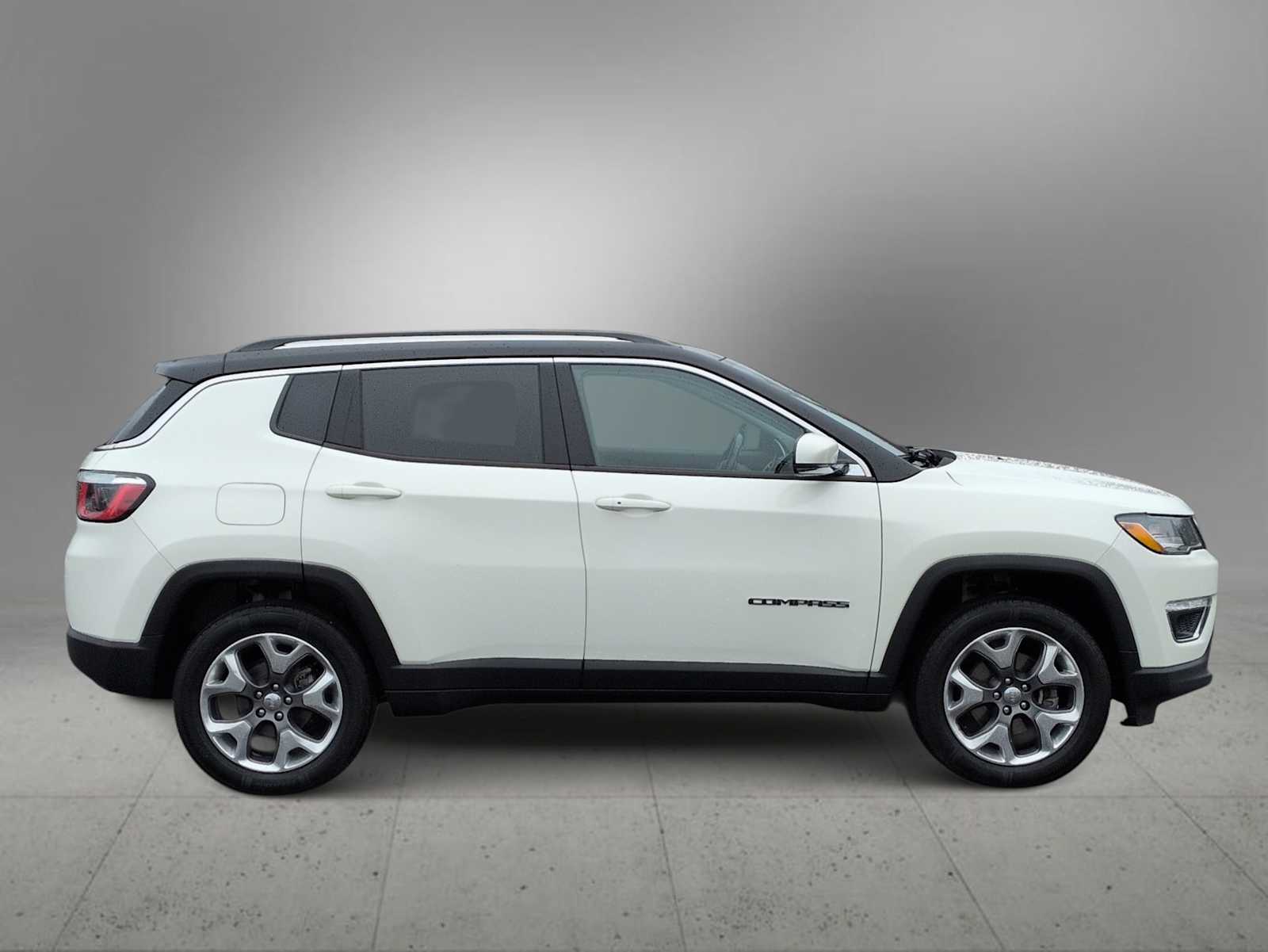 Thumbnail: 2020 Jeep Compass - 9