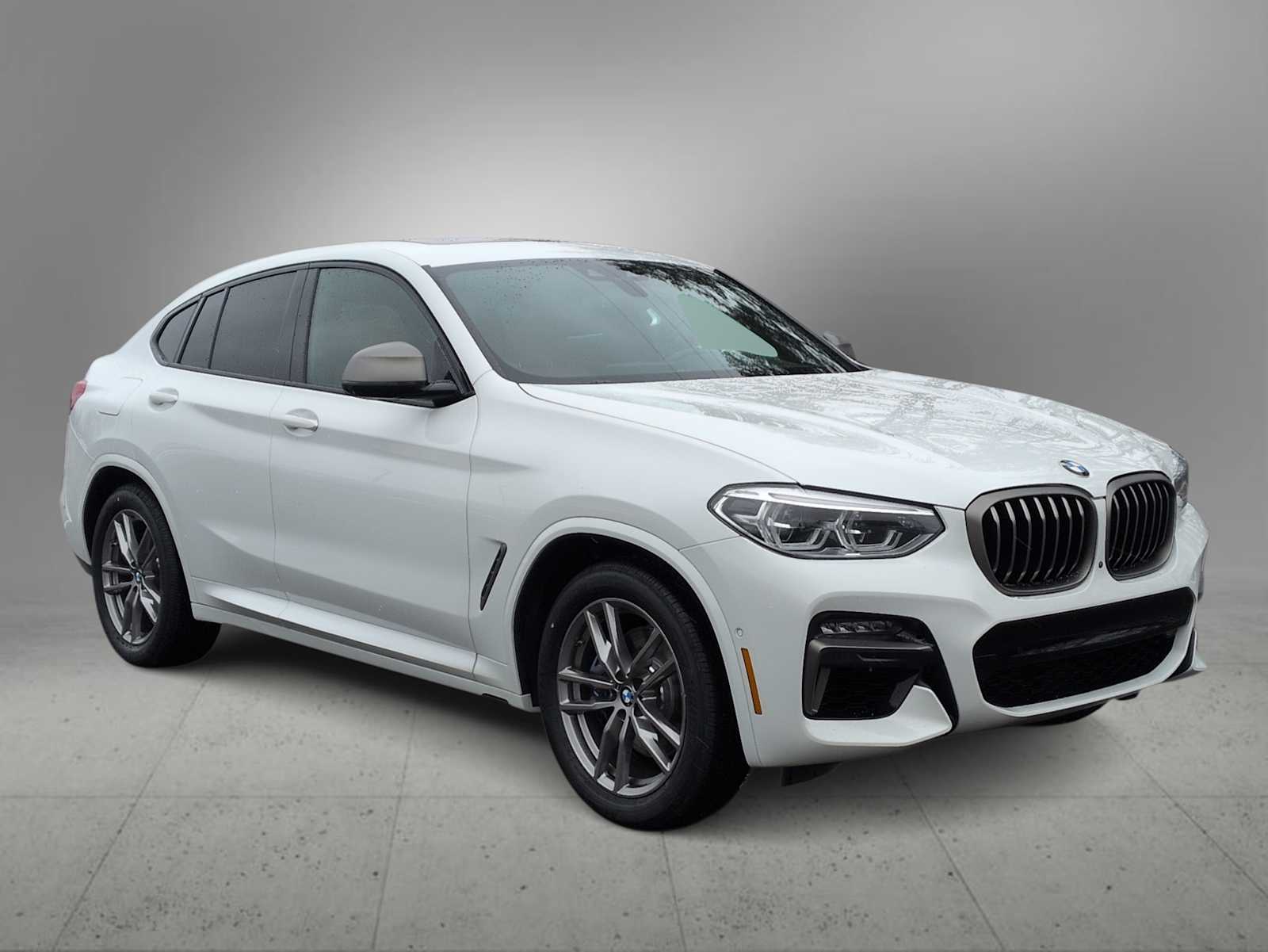 Thumbnail: 2021 BMW X4 - 2