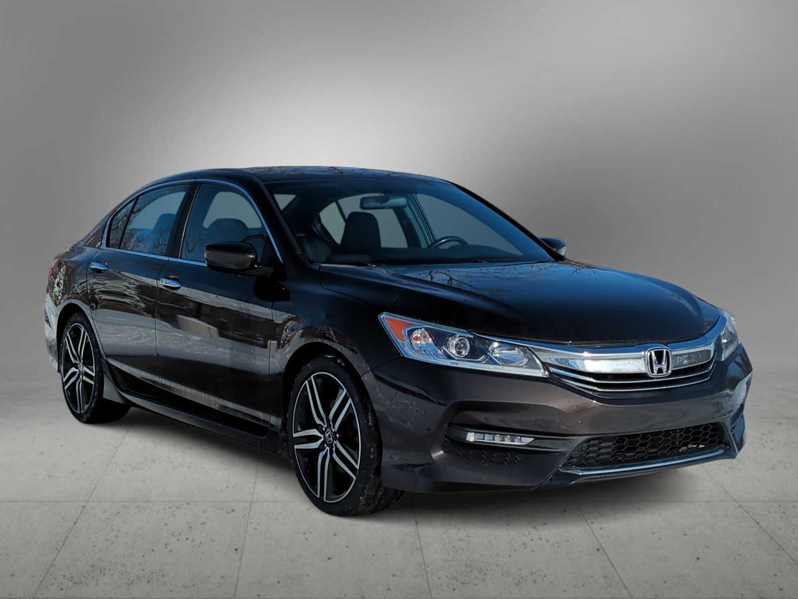 Thumbnail: 2017 Honda Accord - 2