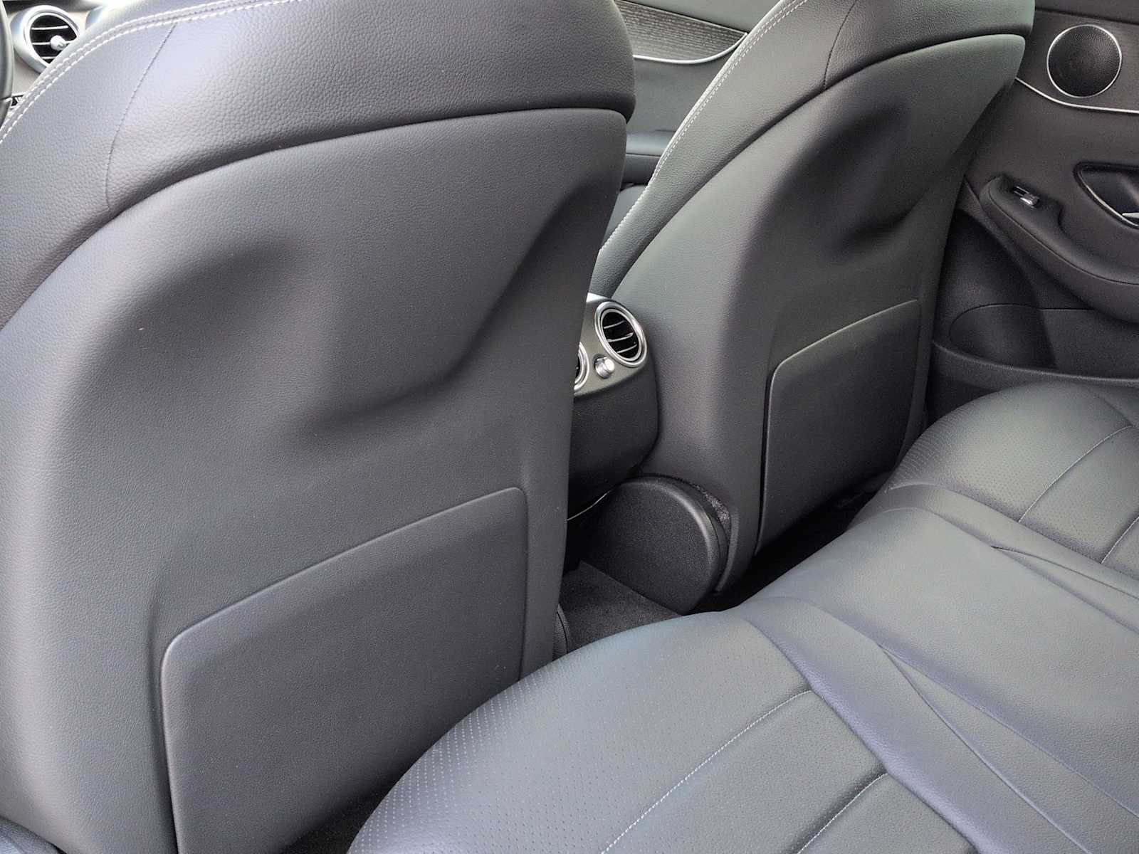 Thumbnail: 2022 Mercedes-Benz GLC - 18