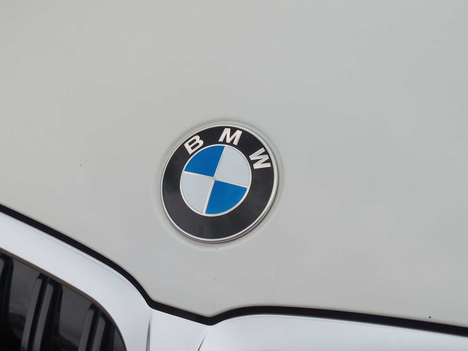 Thumbnail: 2025 BMW 3 Series - 12