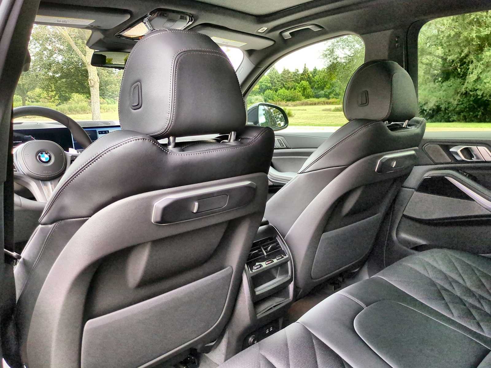 Thumbnail: 2026 BMW X5 - 17