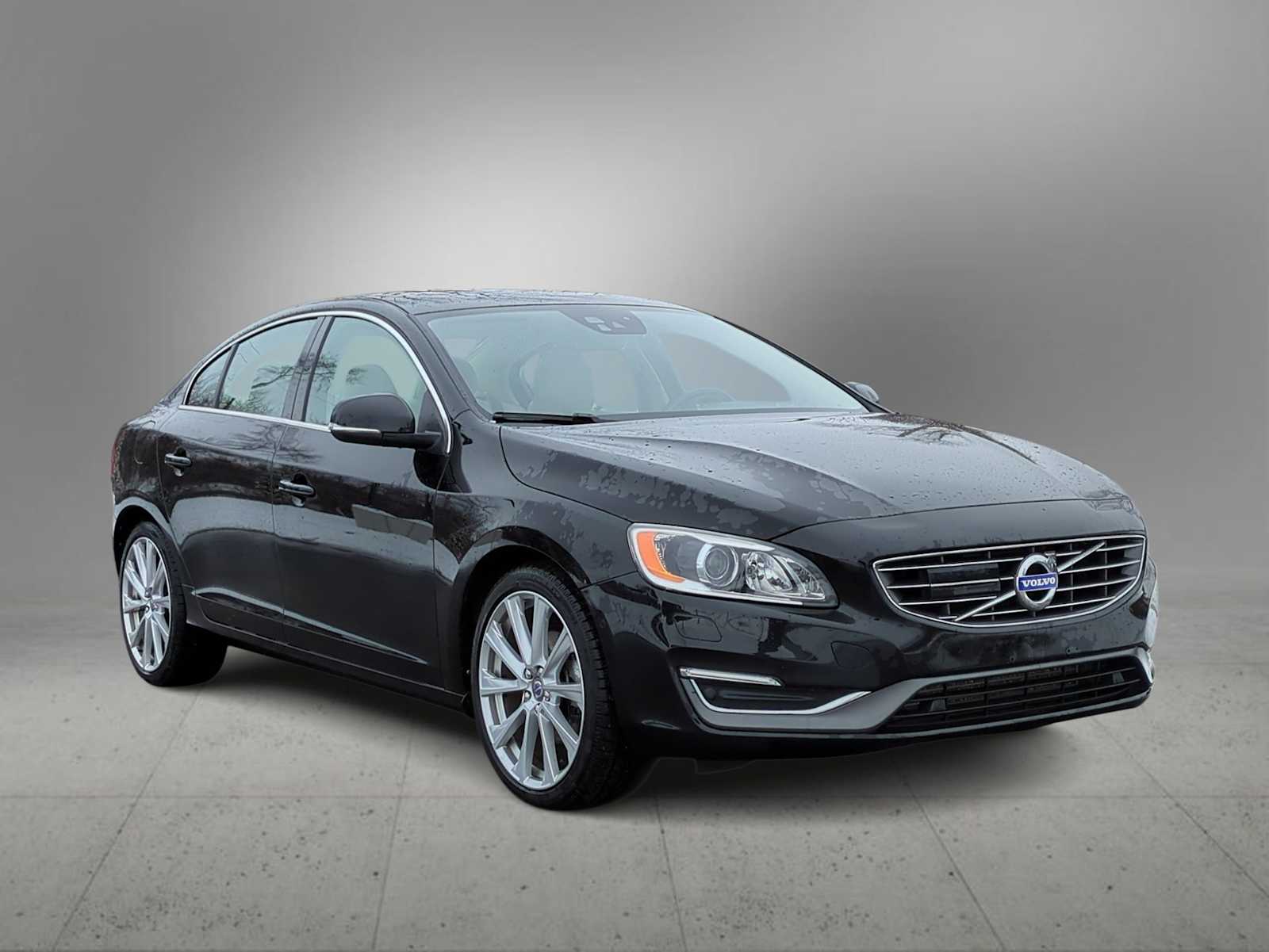 Thumbnail: 2016 Volvo S60 - 2